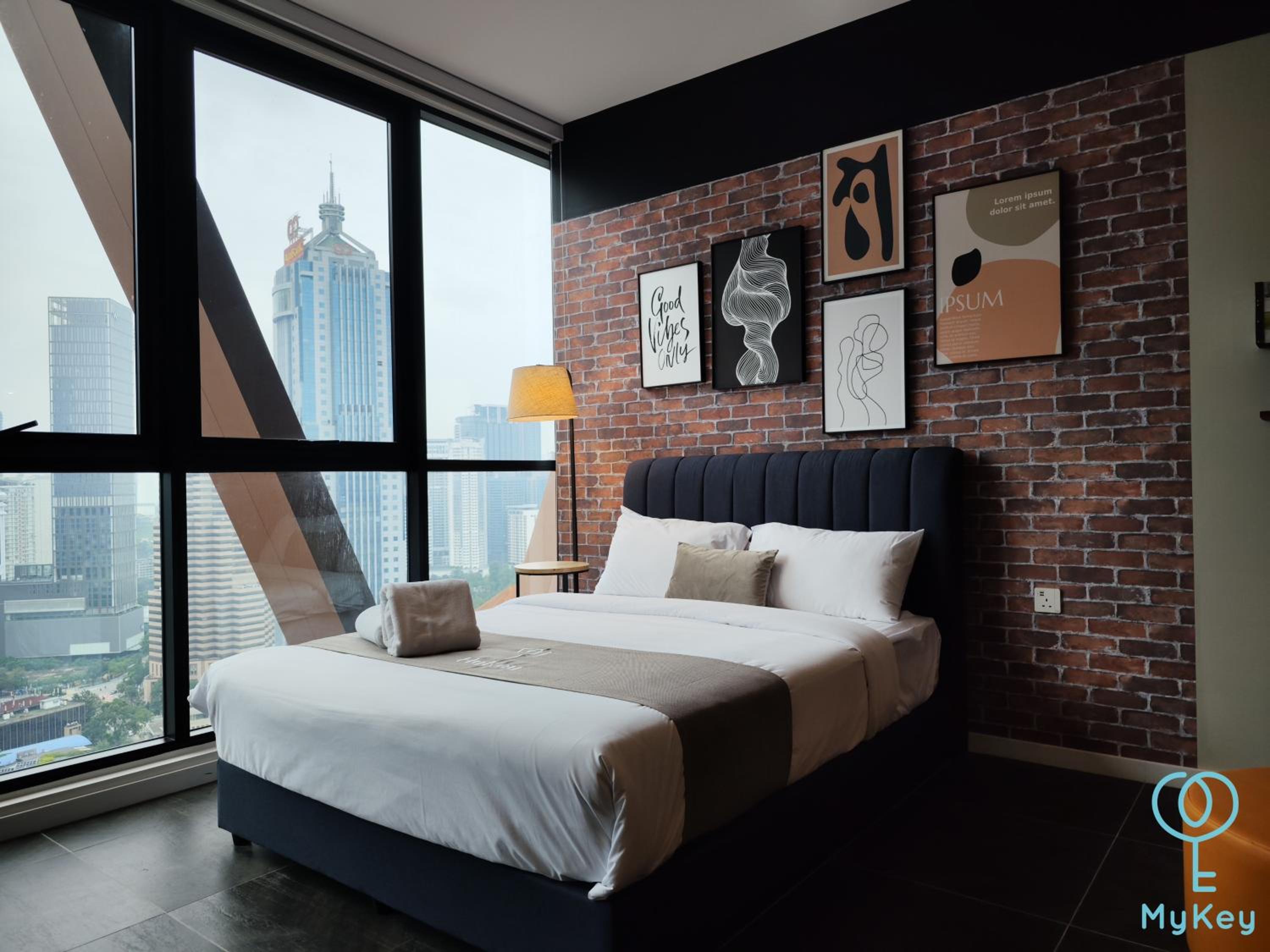 Scarletz Starlight Suites KLCC