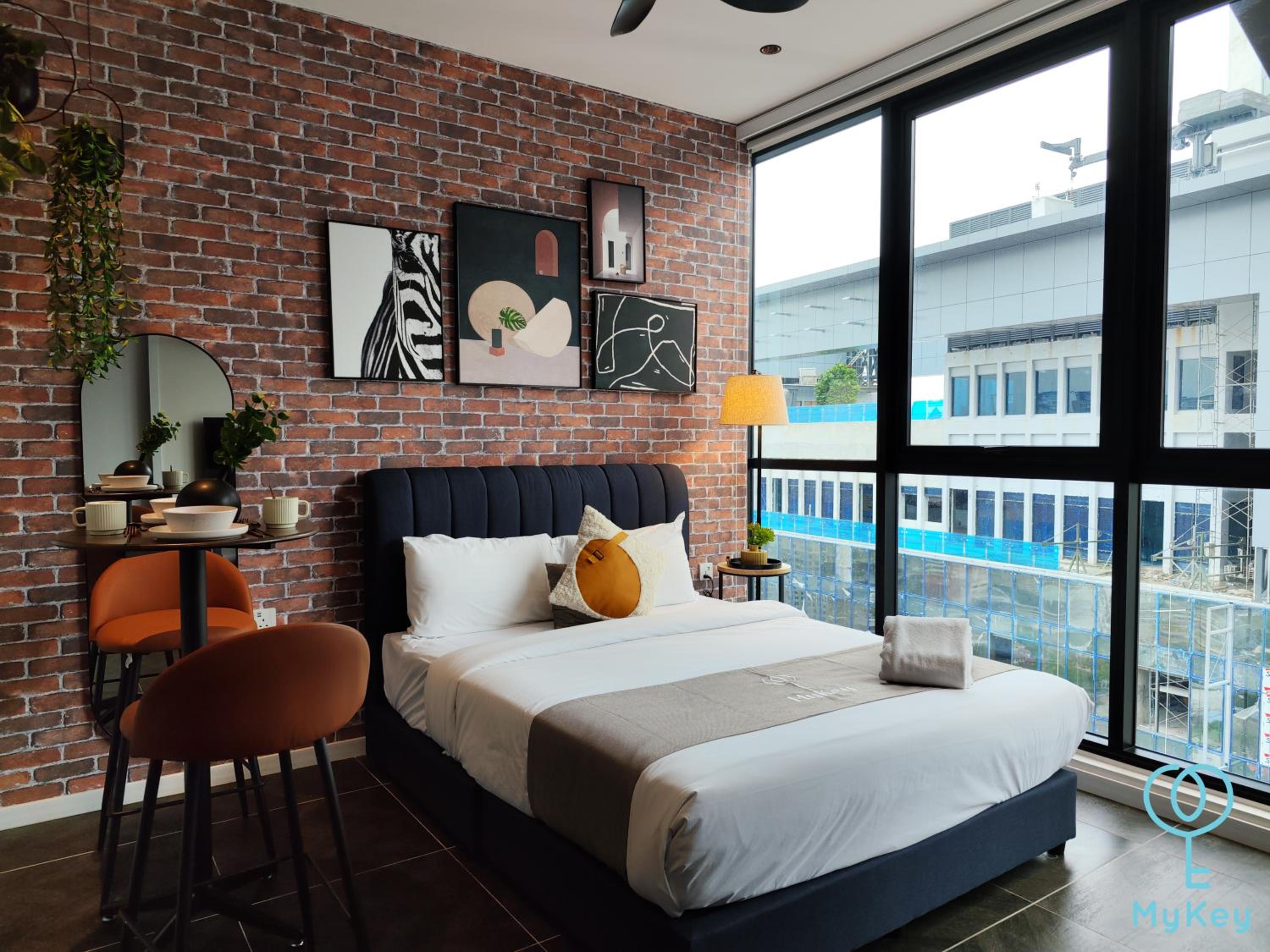 Scarletz Starlight Suites KLCC