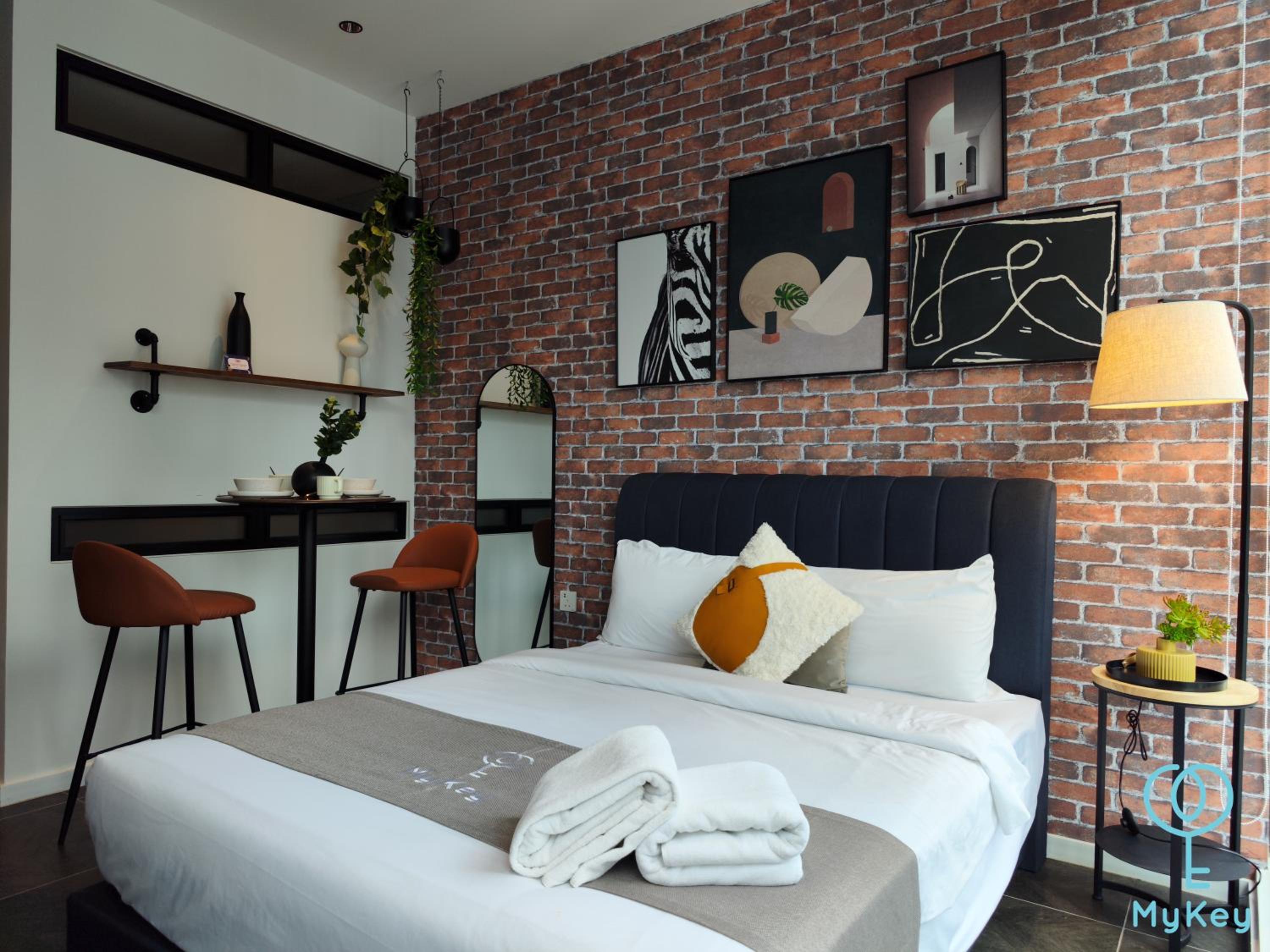 Scarletz Starlight Suites KLCC