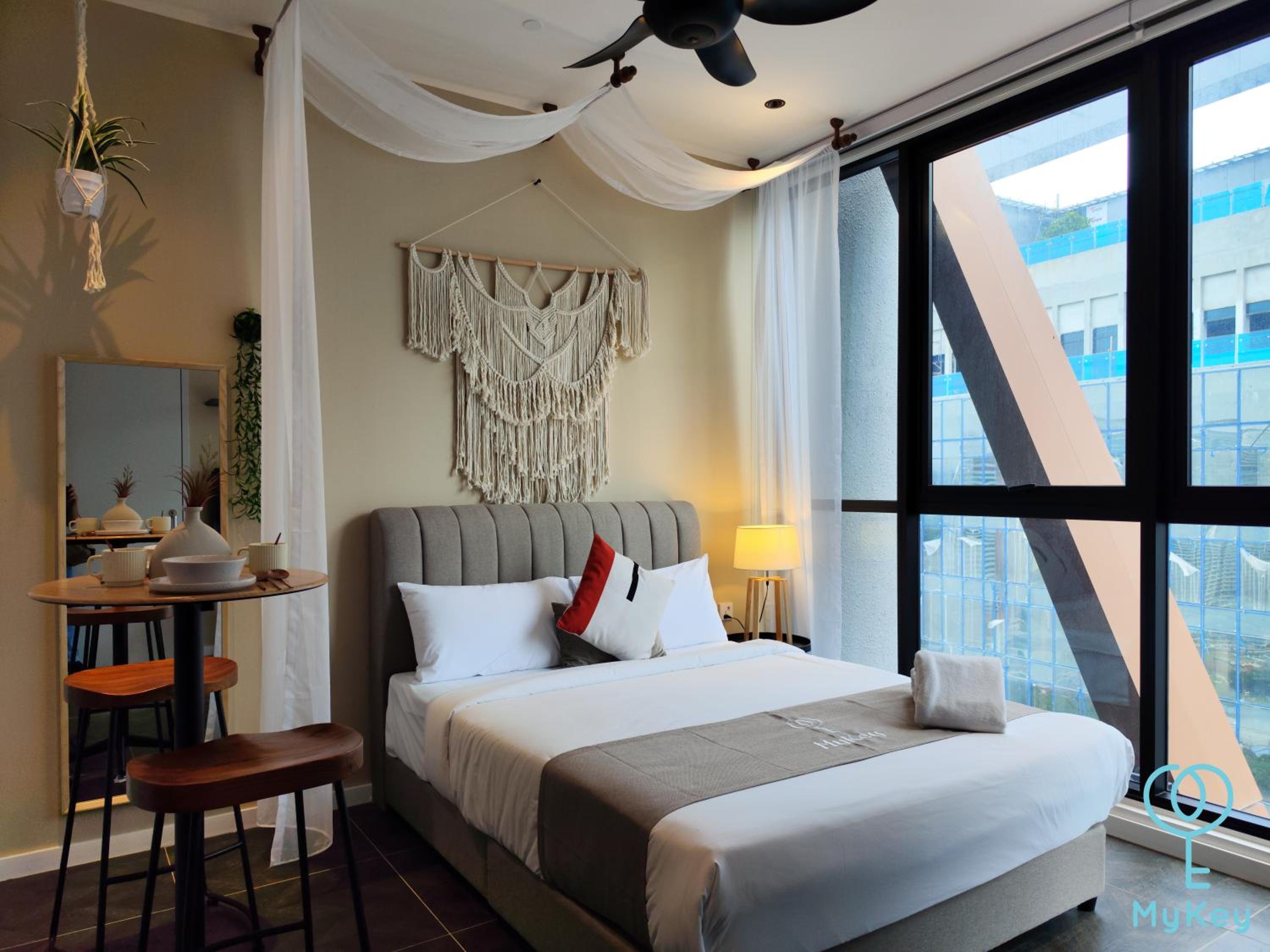 Scarletz Starlight Suites KLCC