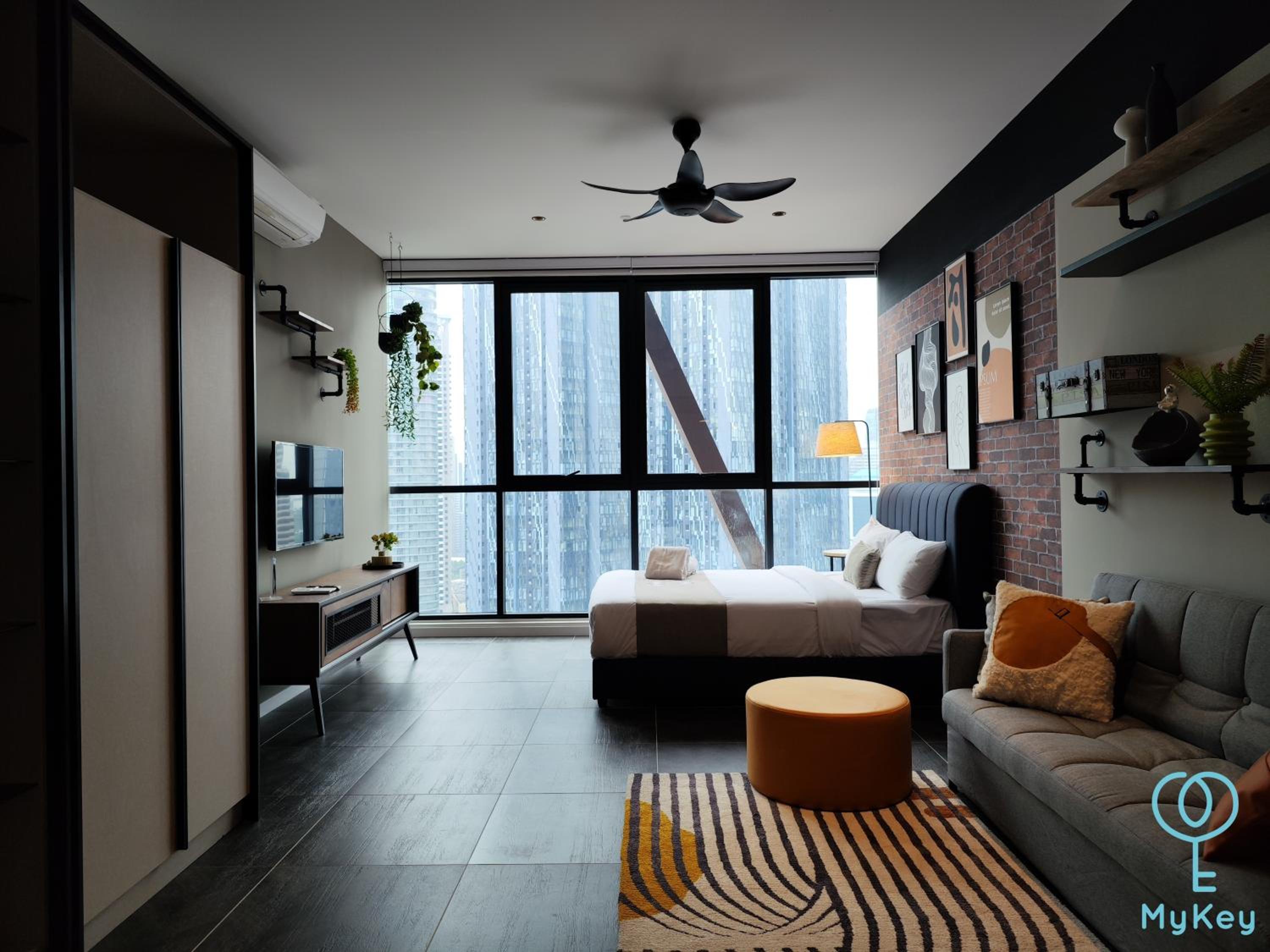 Scarletz Starlight Suites KLCC