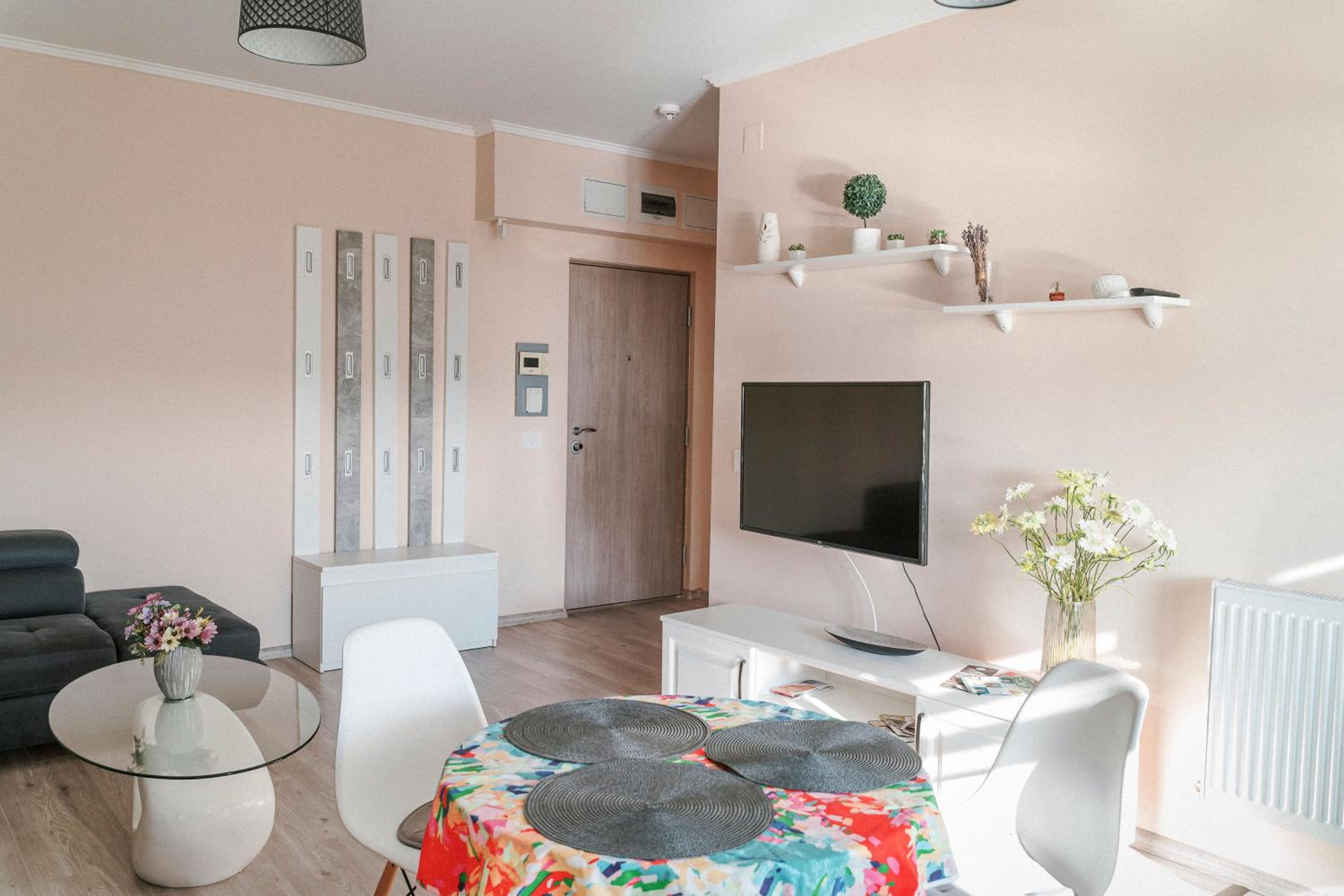 M&M Apartment