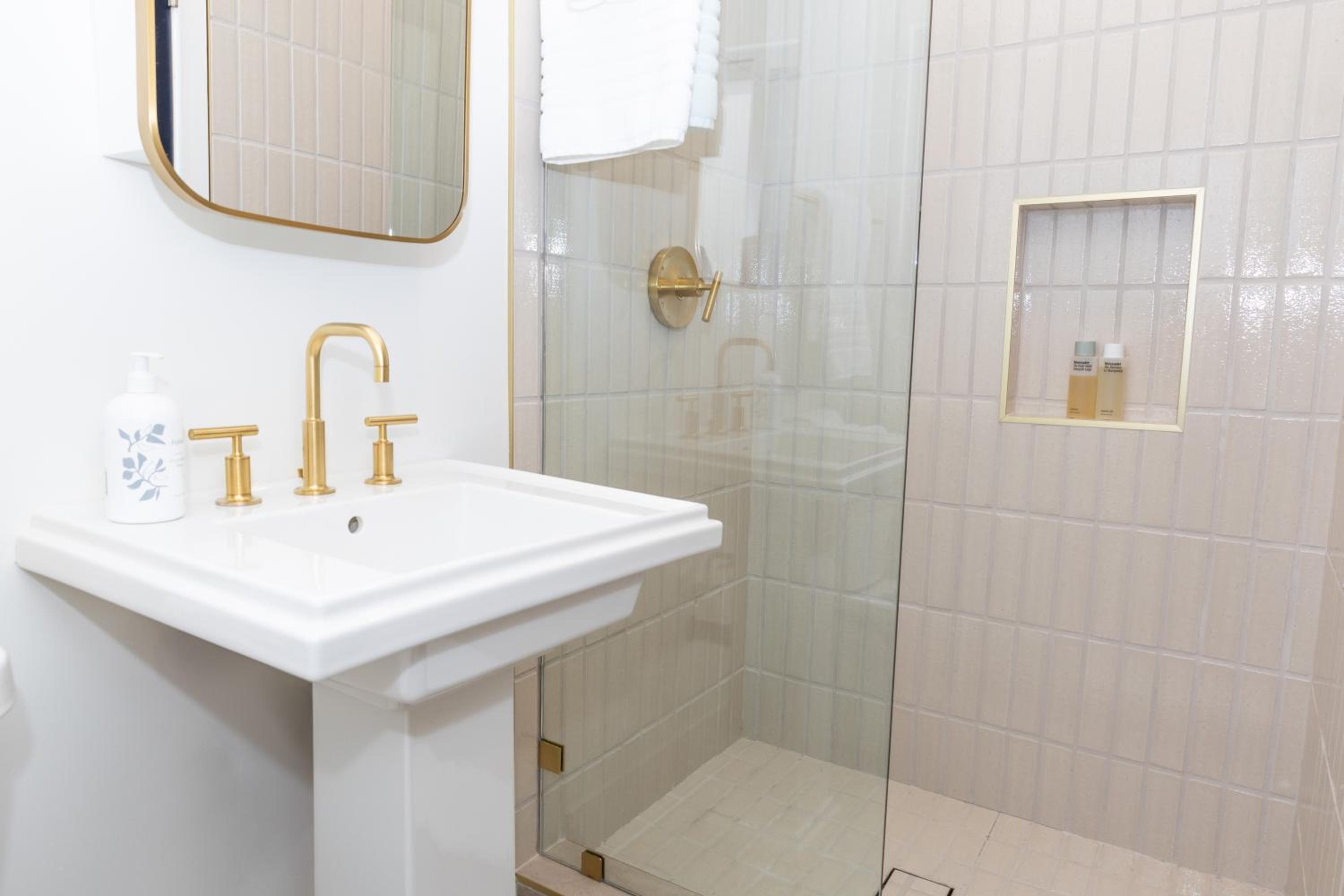 Luxury 2br 2ba Beverly Hills Near Cedars Sinai