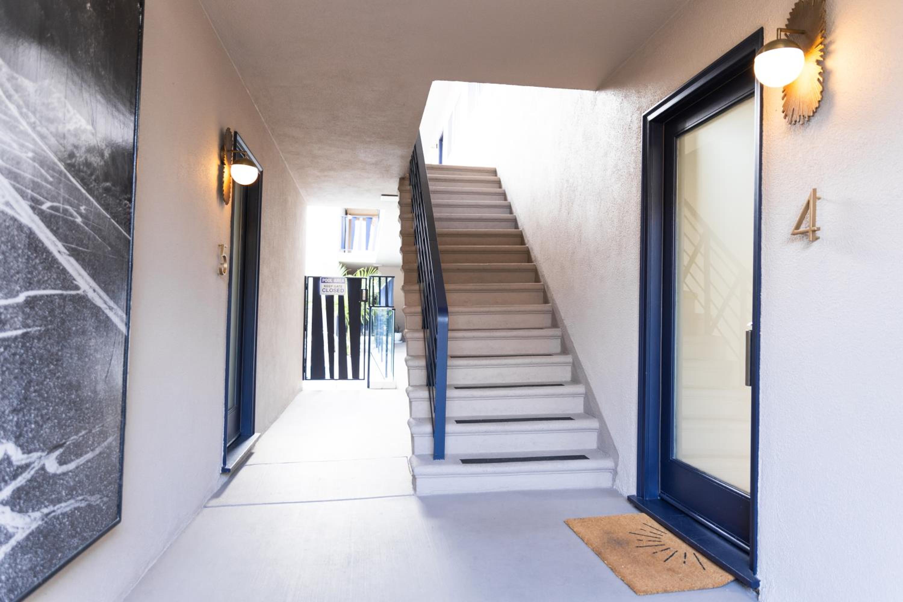 Luxury 2br 2ba Beverly Hills Near Cedars Sinai