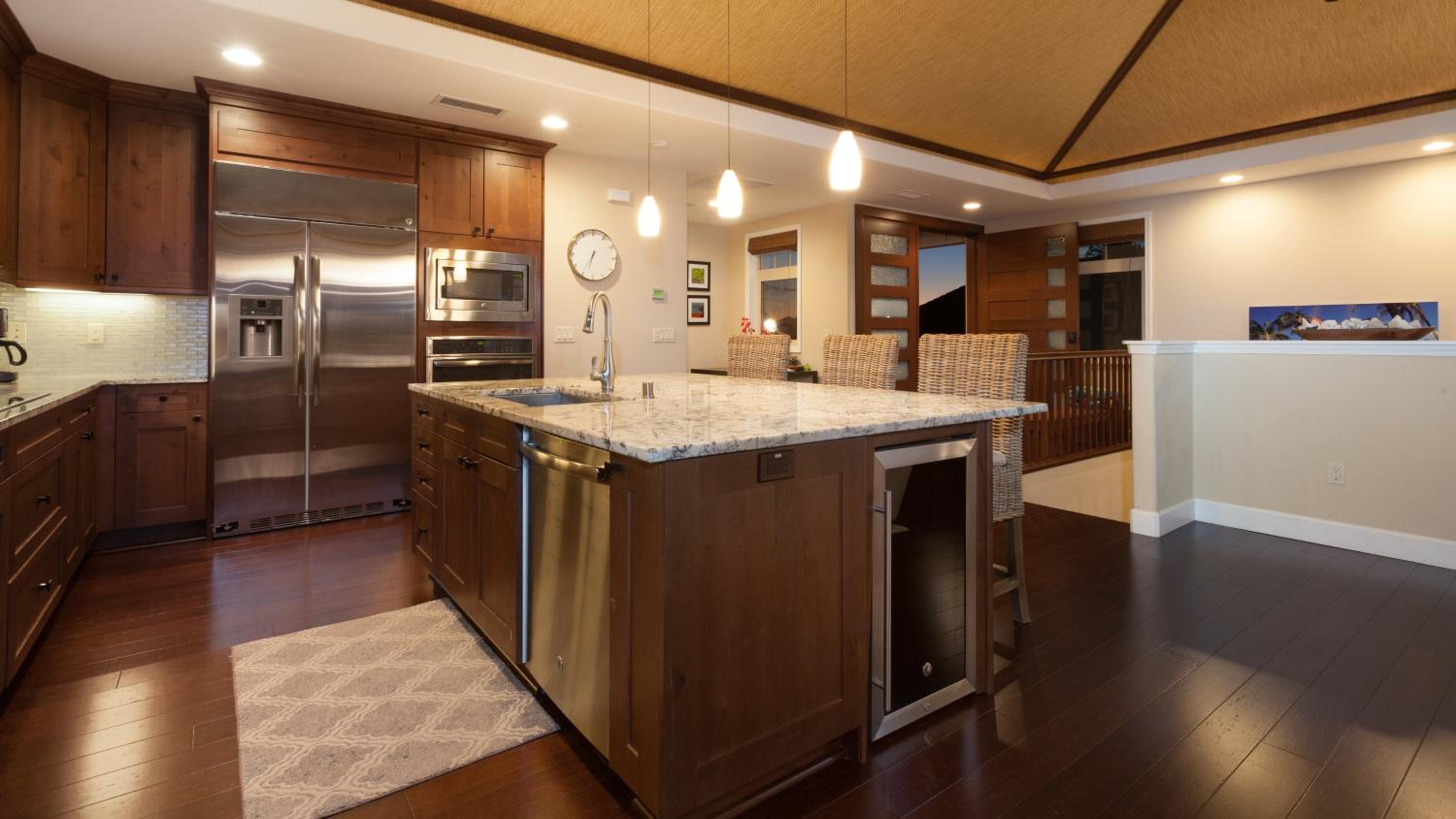 ❤PiH❤ SAND CASTLE Ocean Views Spacious and comfortable for larger families view 5