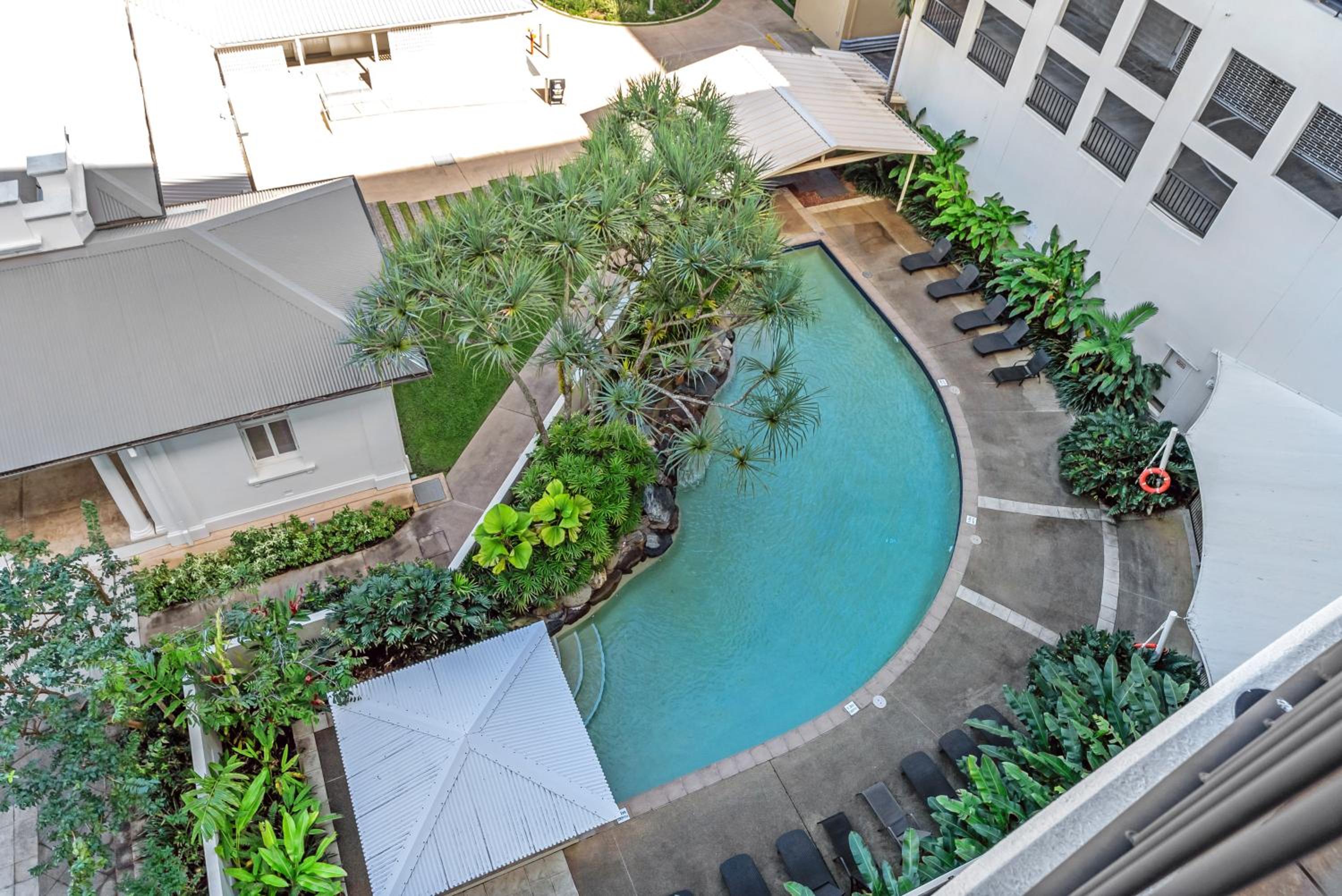 Esplanade Escape