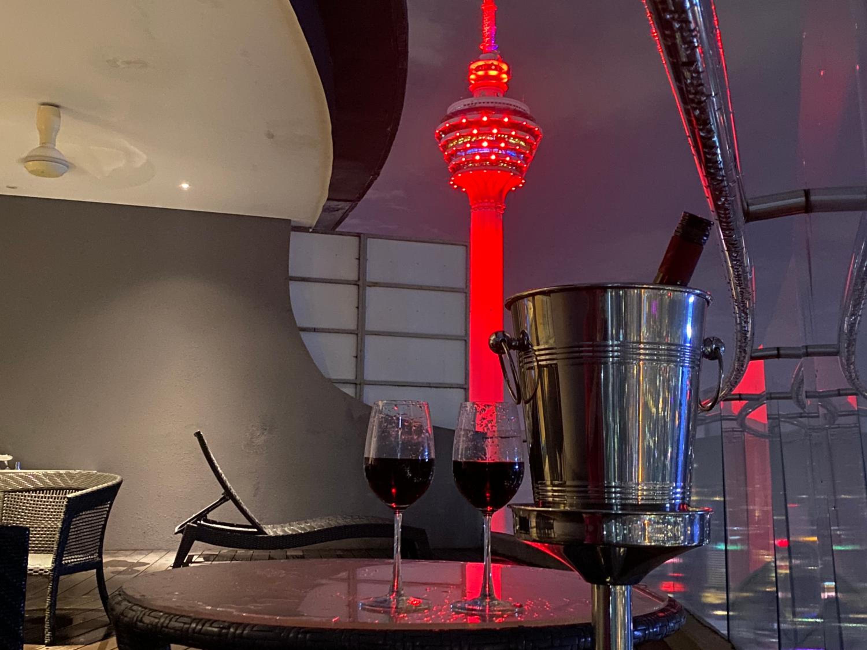 Luxury Penthouse KLCC & KL TOWER View in Kuala Lumpur