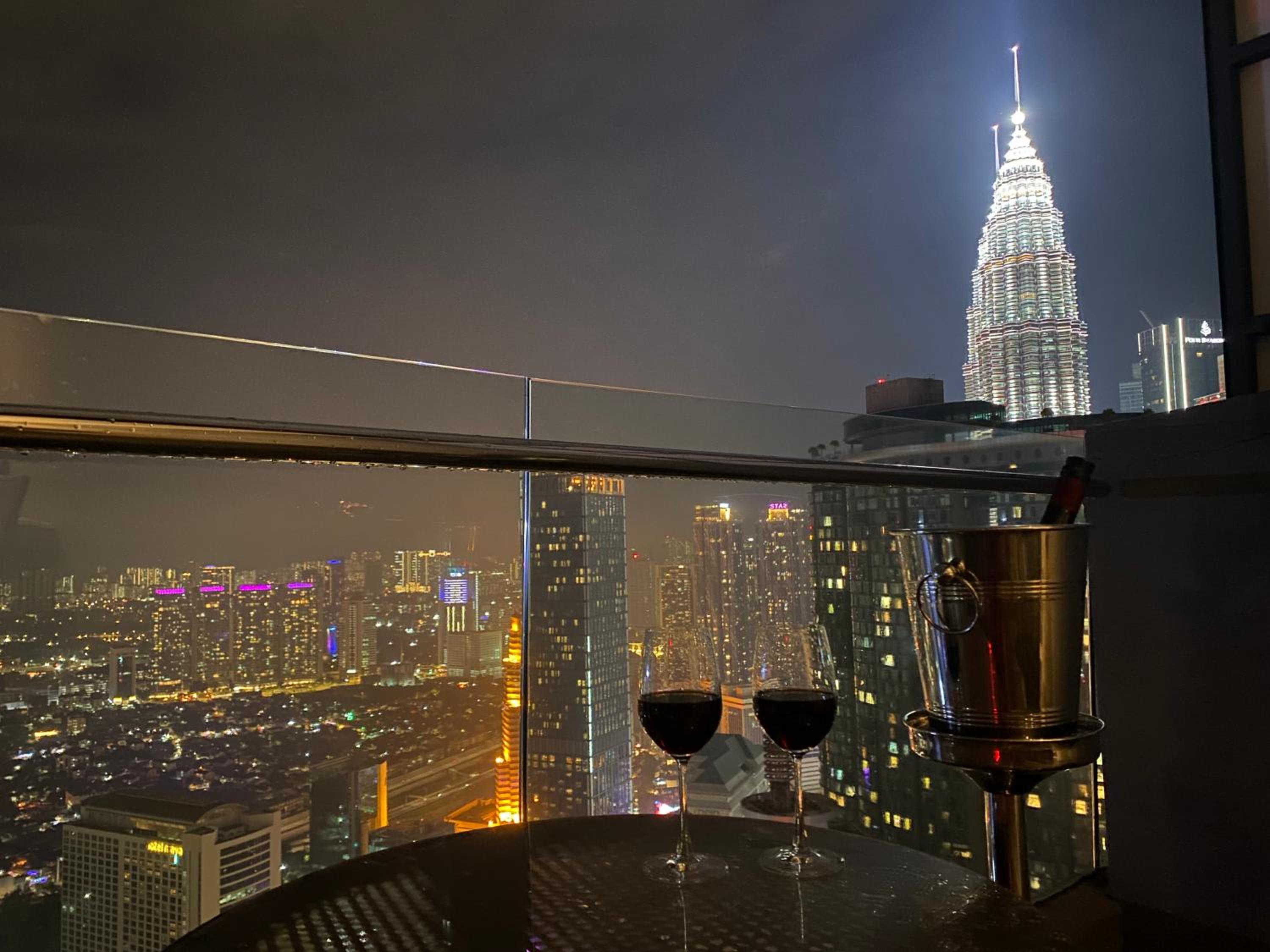 Luxury Penthouse KLCC & KL TOWER View in Kuala Lumpur