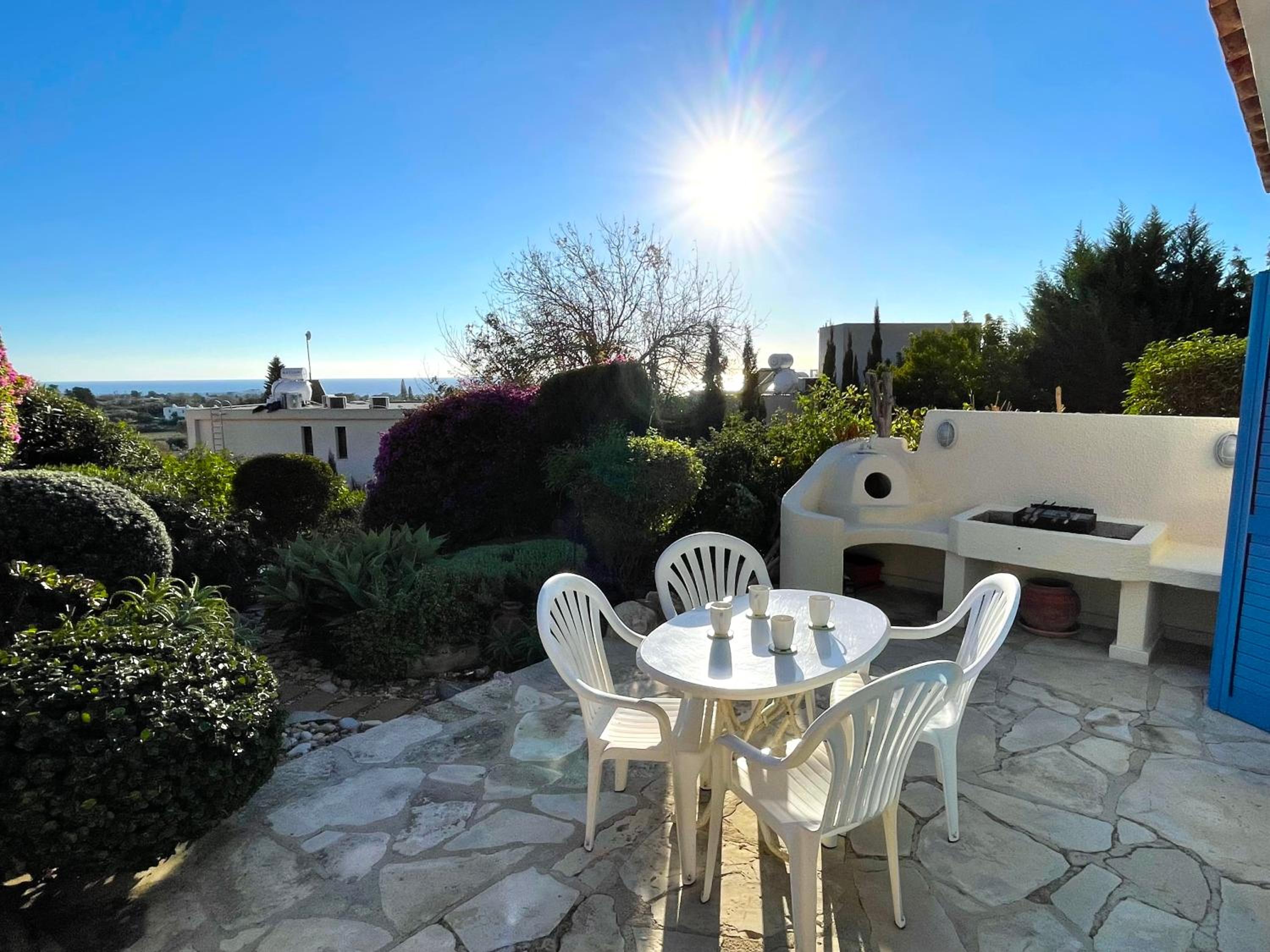 Mediterranean Cottage, Sea View, Great Location