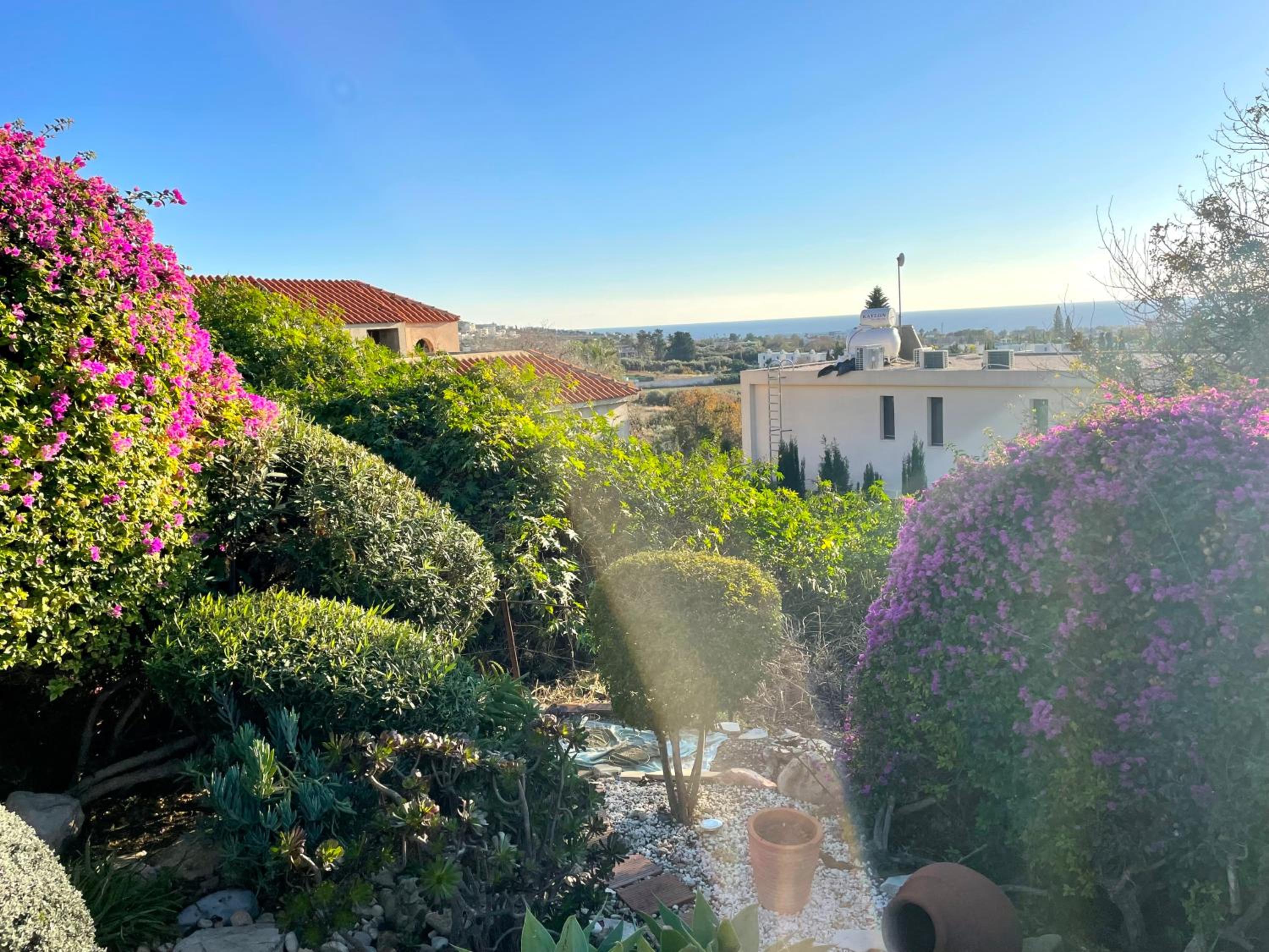 Mediterranean Cottage, Sea View, Great Location