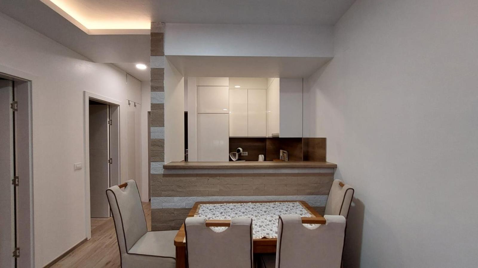 SMART LUX Apartment