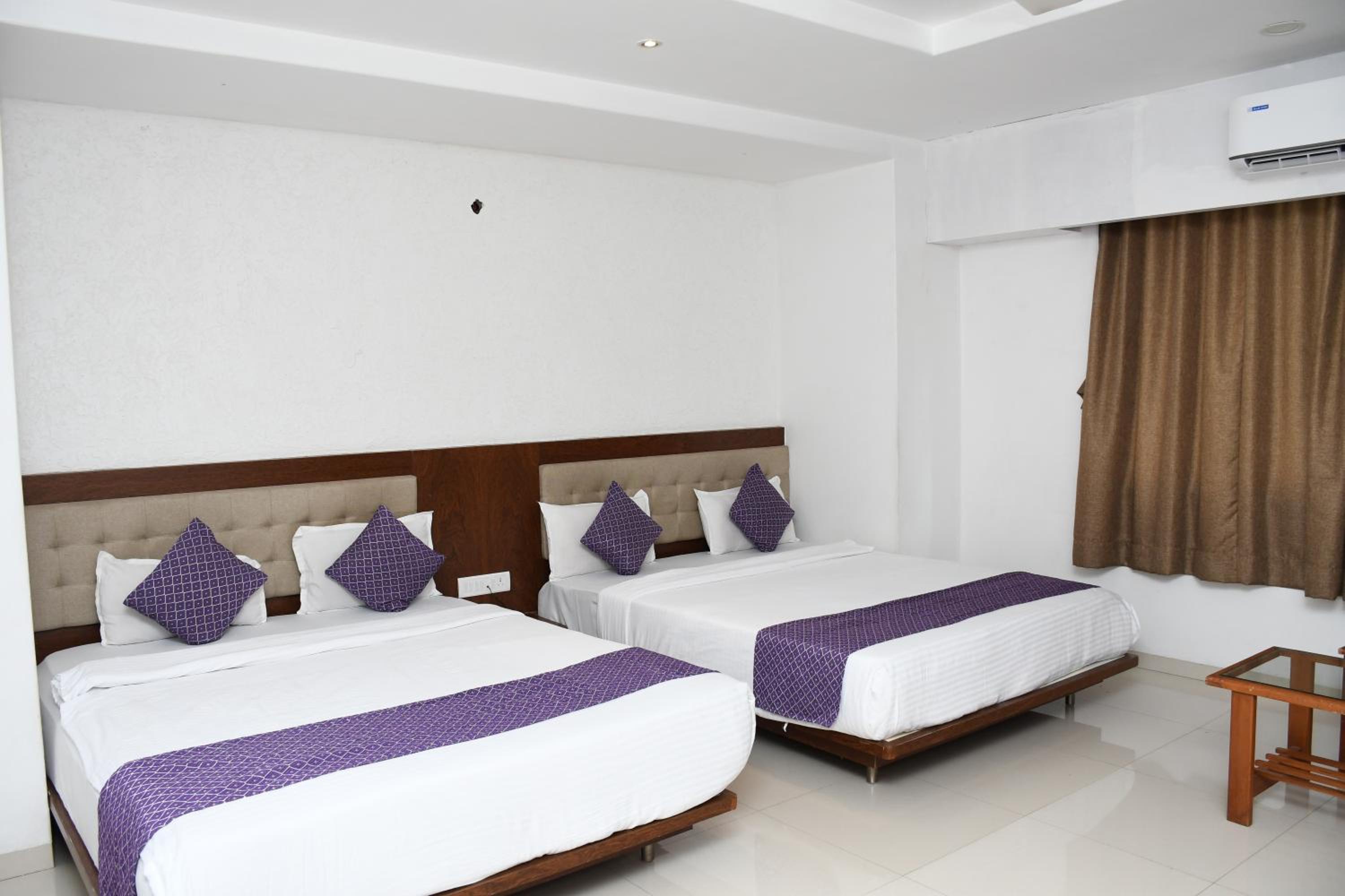 Pushpak Resort