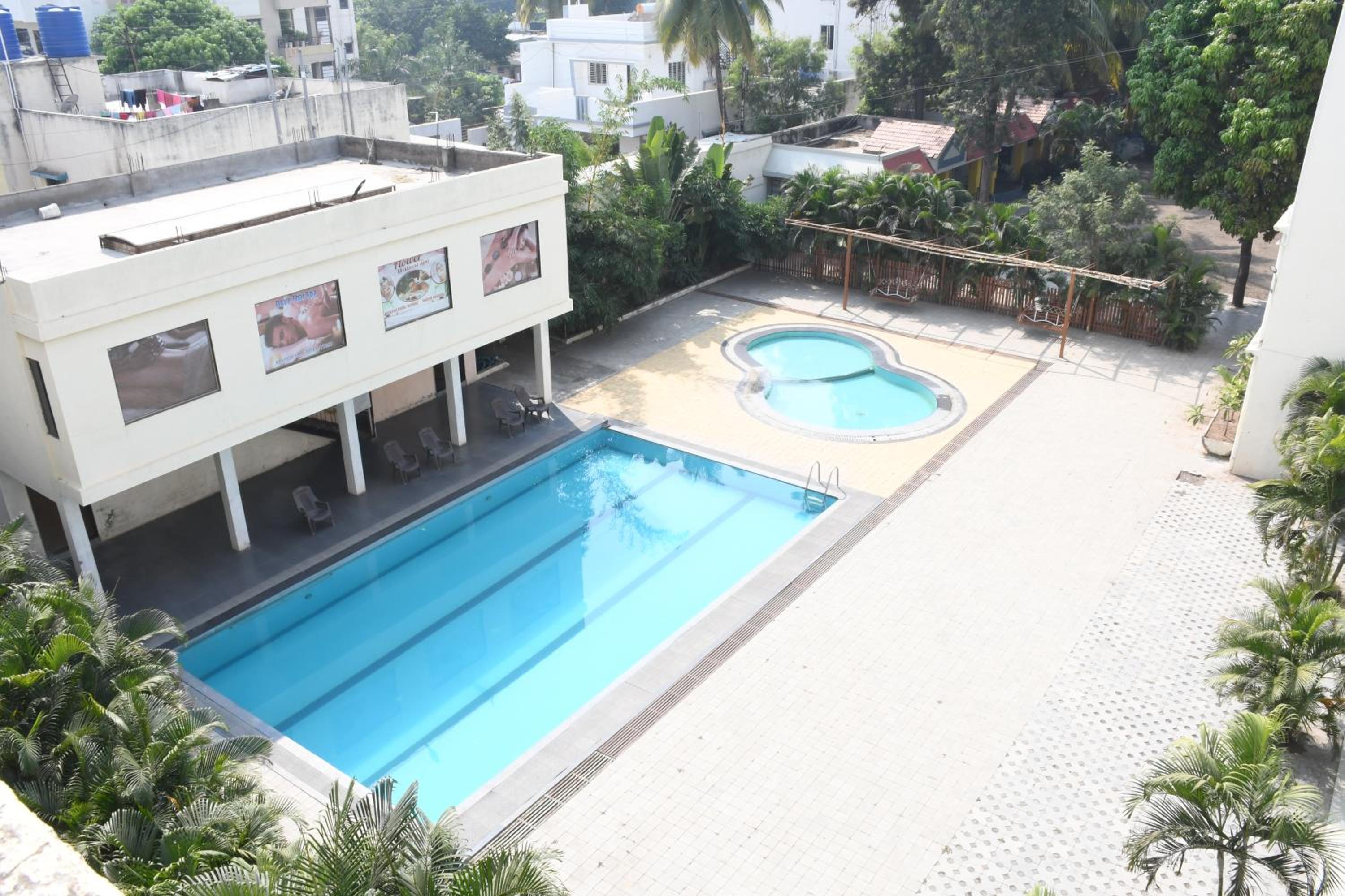 Pushpak Resort