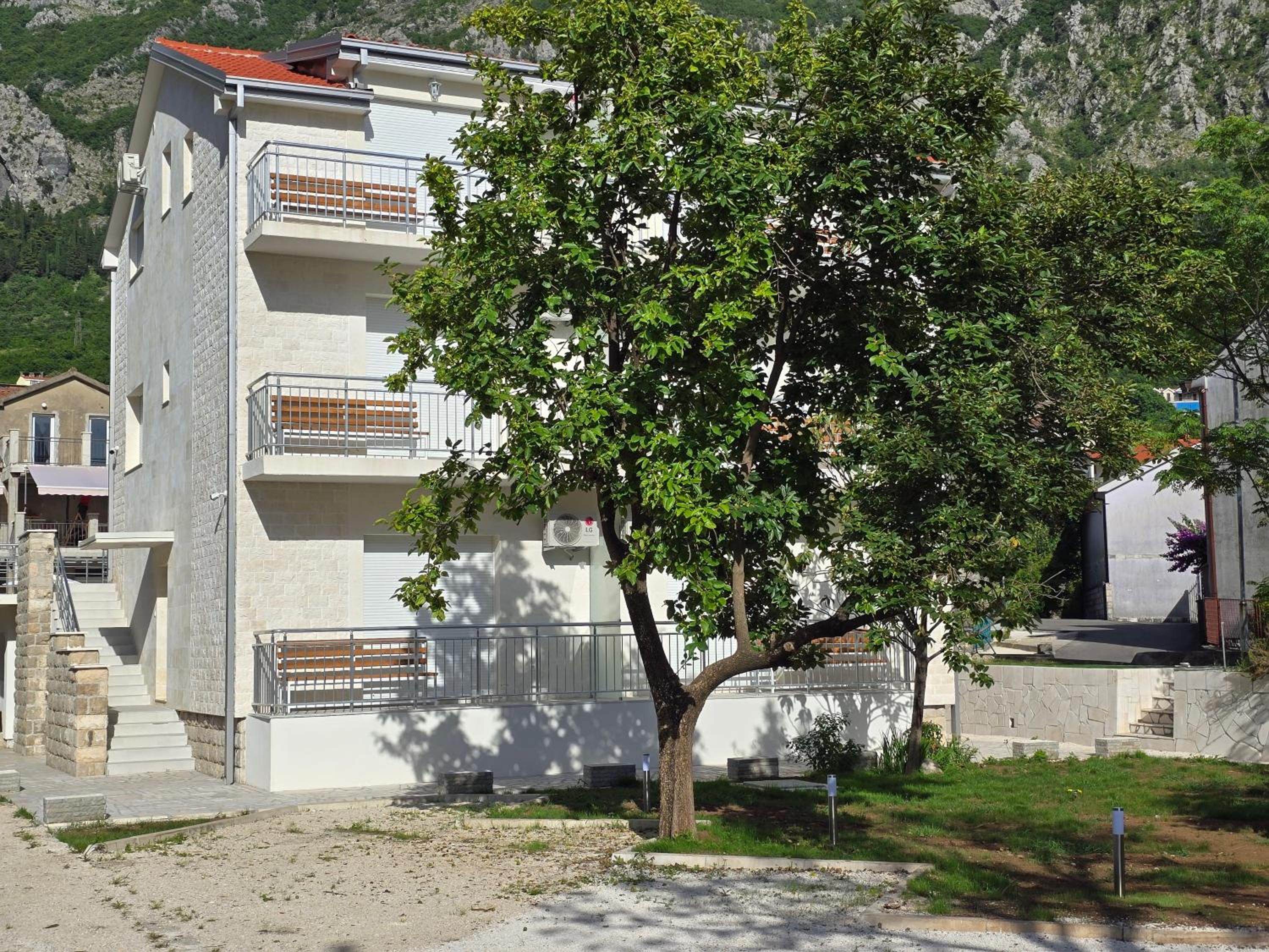 Photo 21