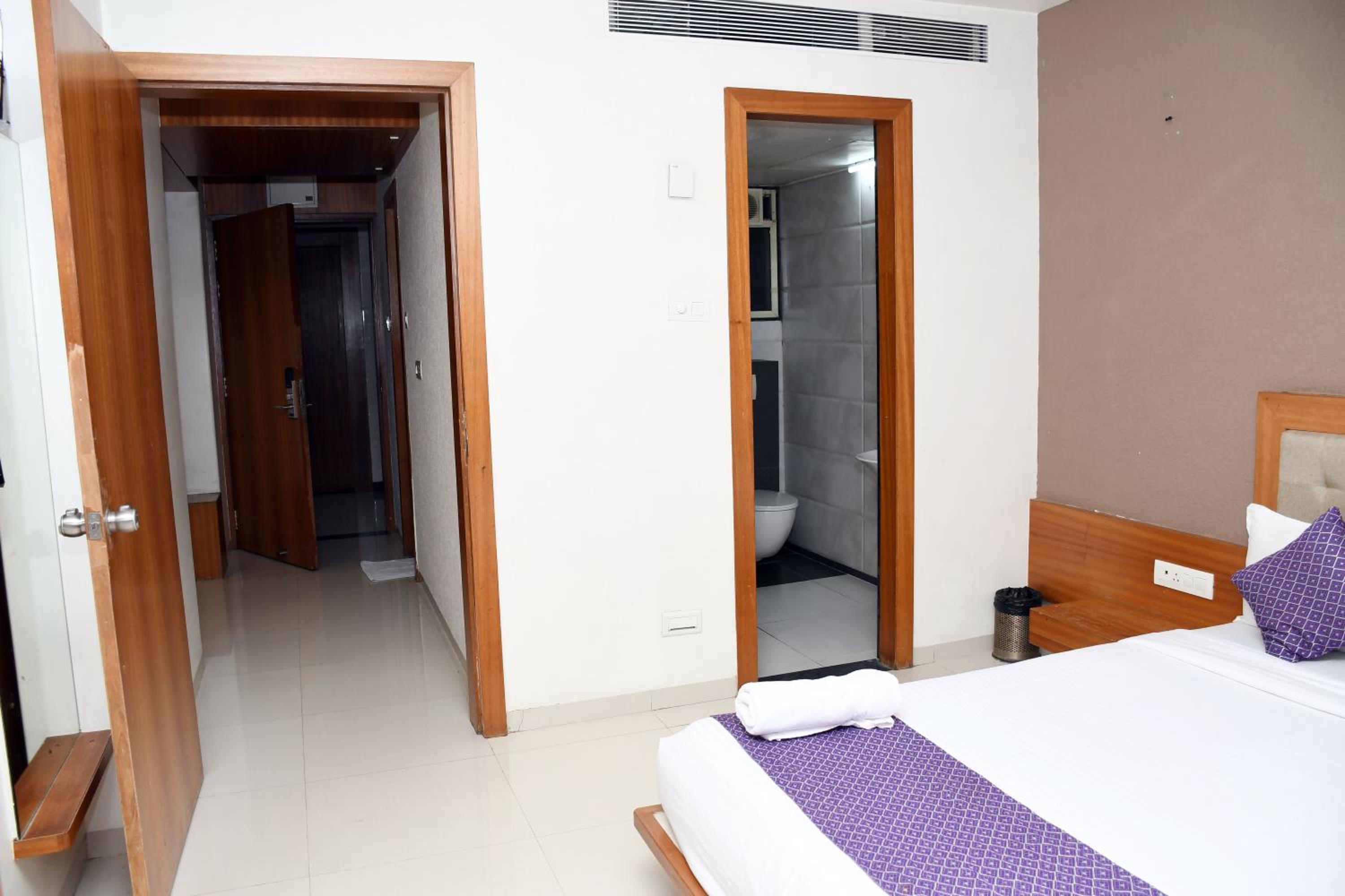 Pushpak Resort