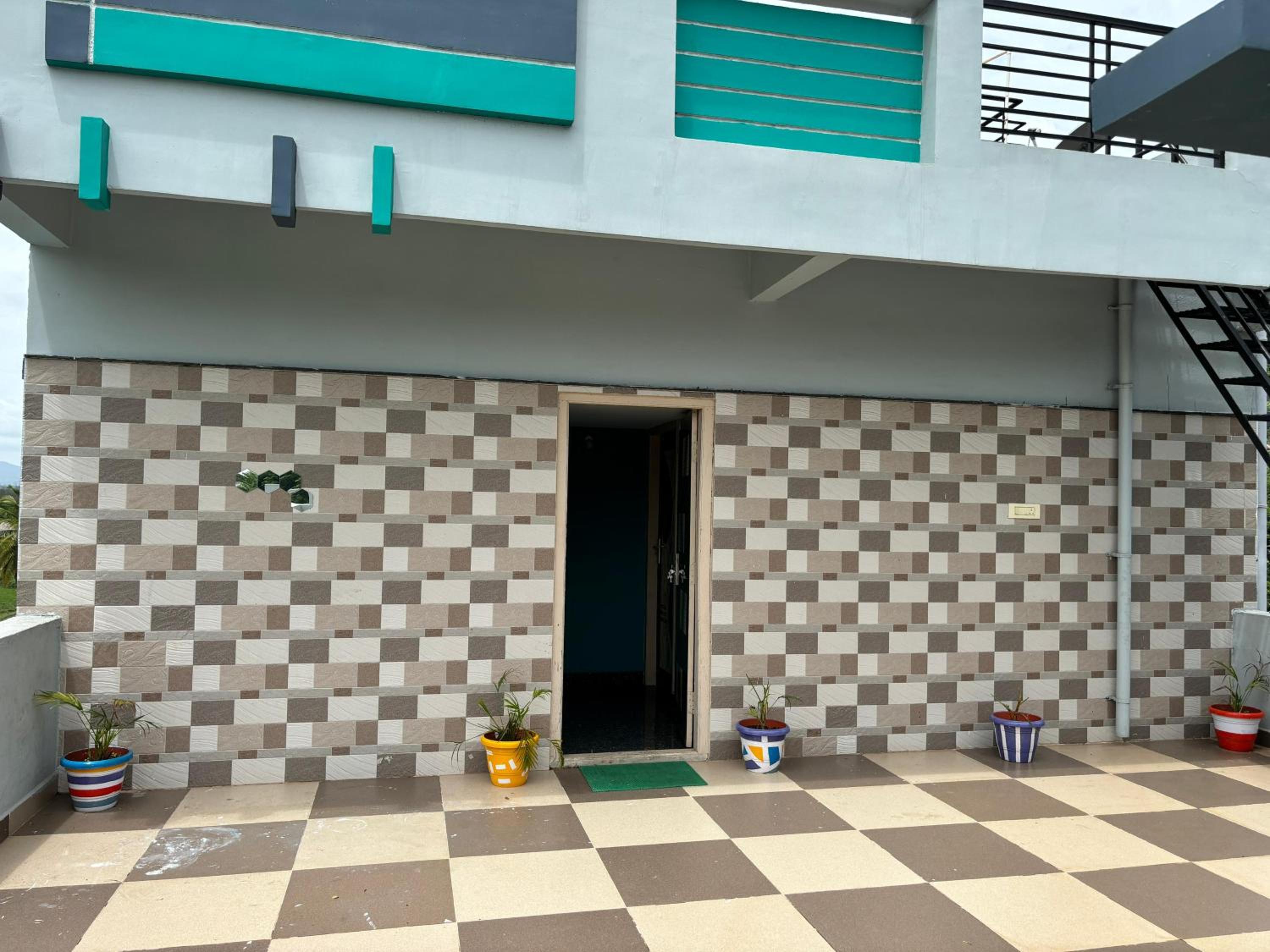 Cocogreen Hampi