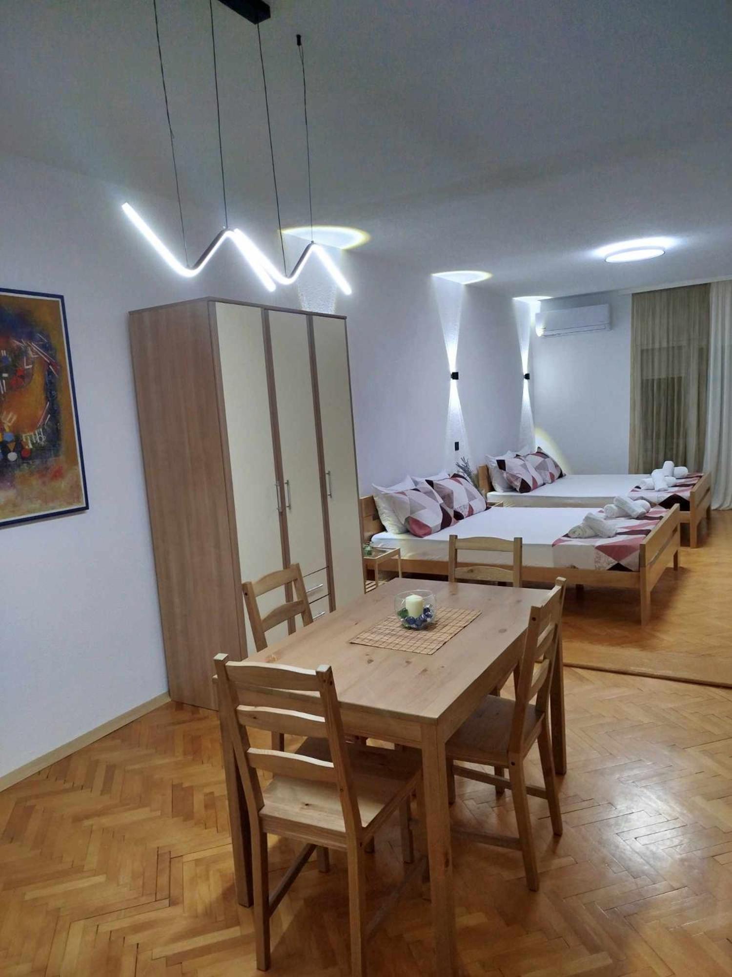 B&D Apartment