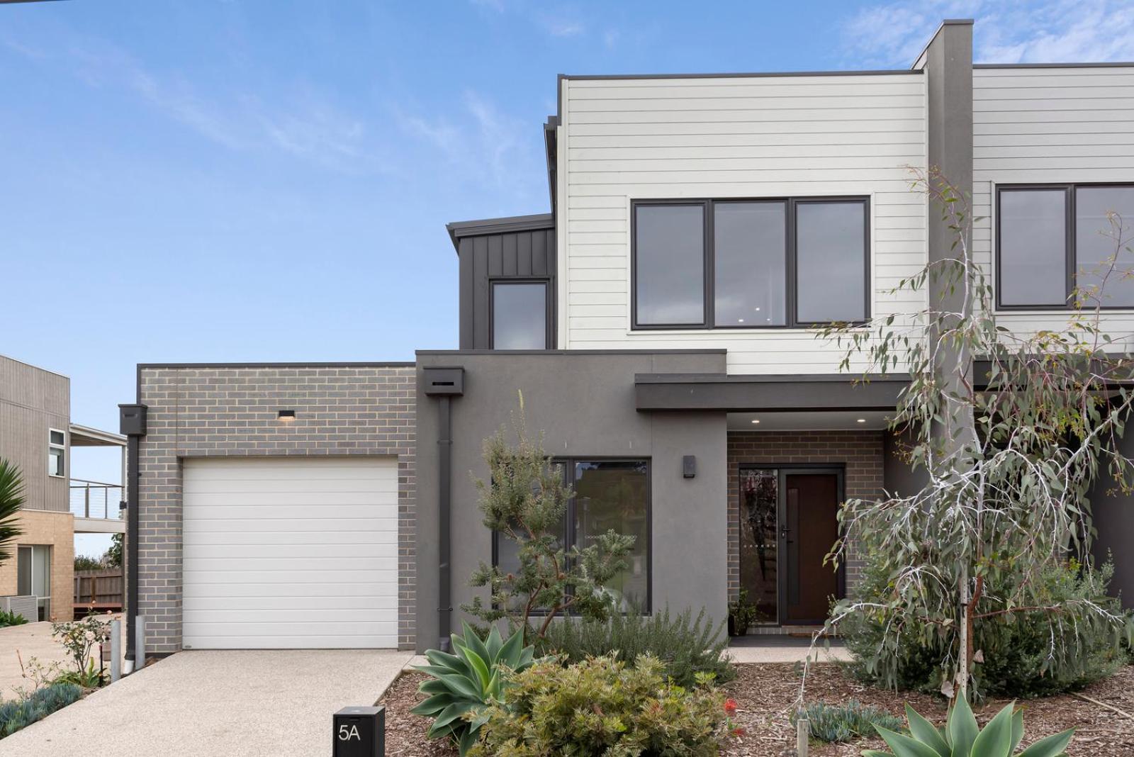 NEW Portarlington Holiday Home