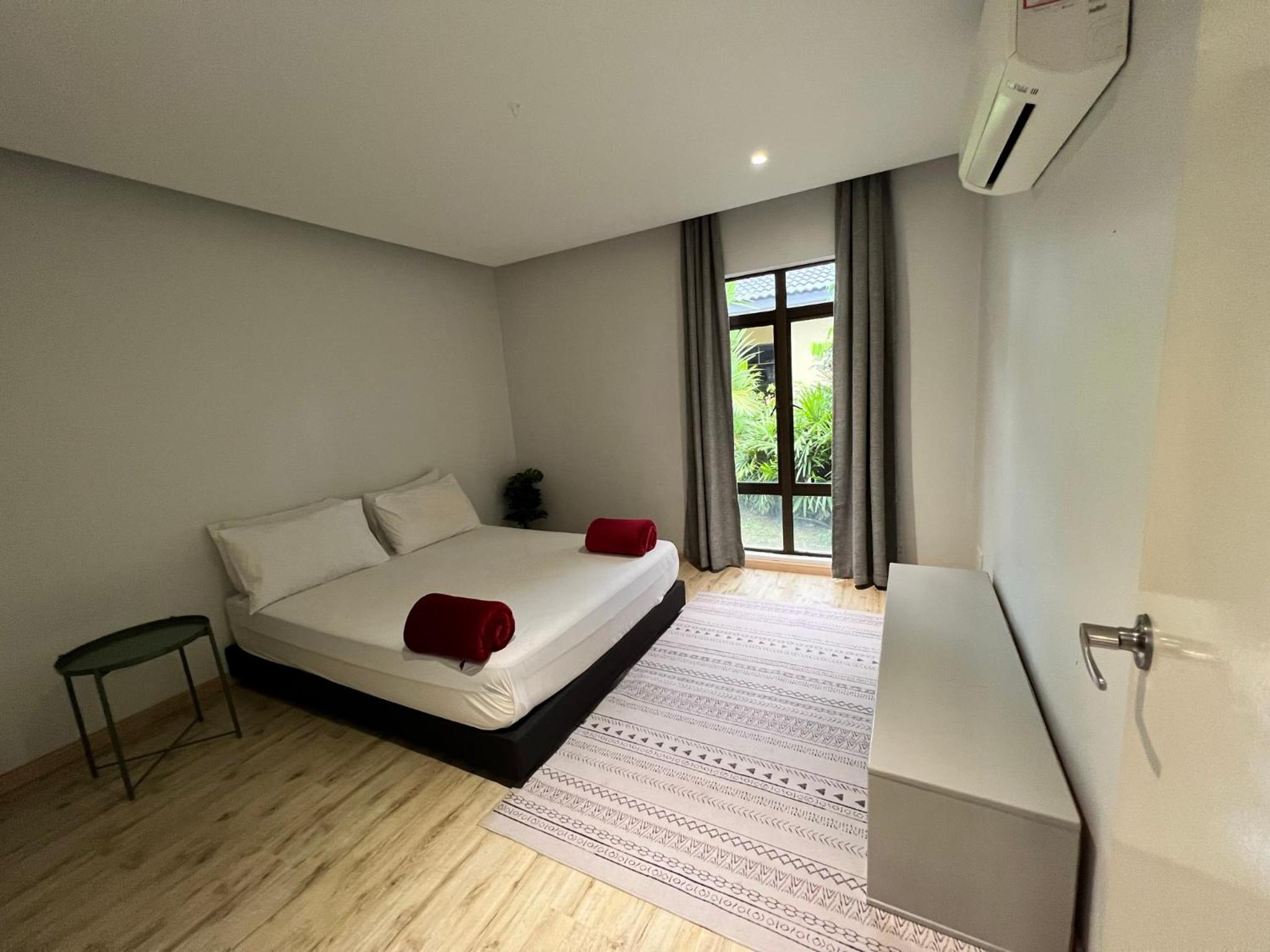 Commons Pool Villa Lot 1021 - Fong Homestay photo 7
