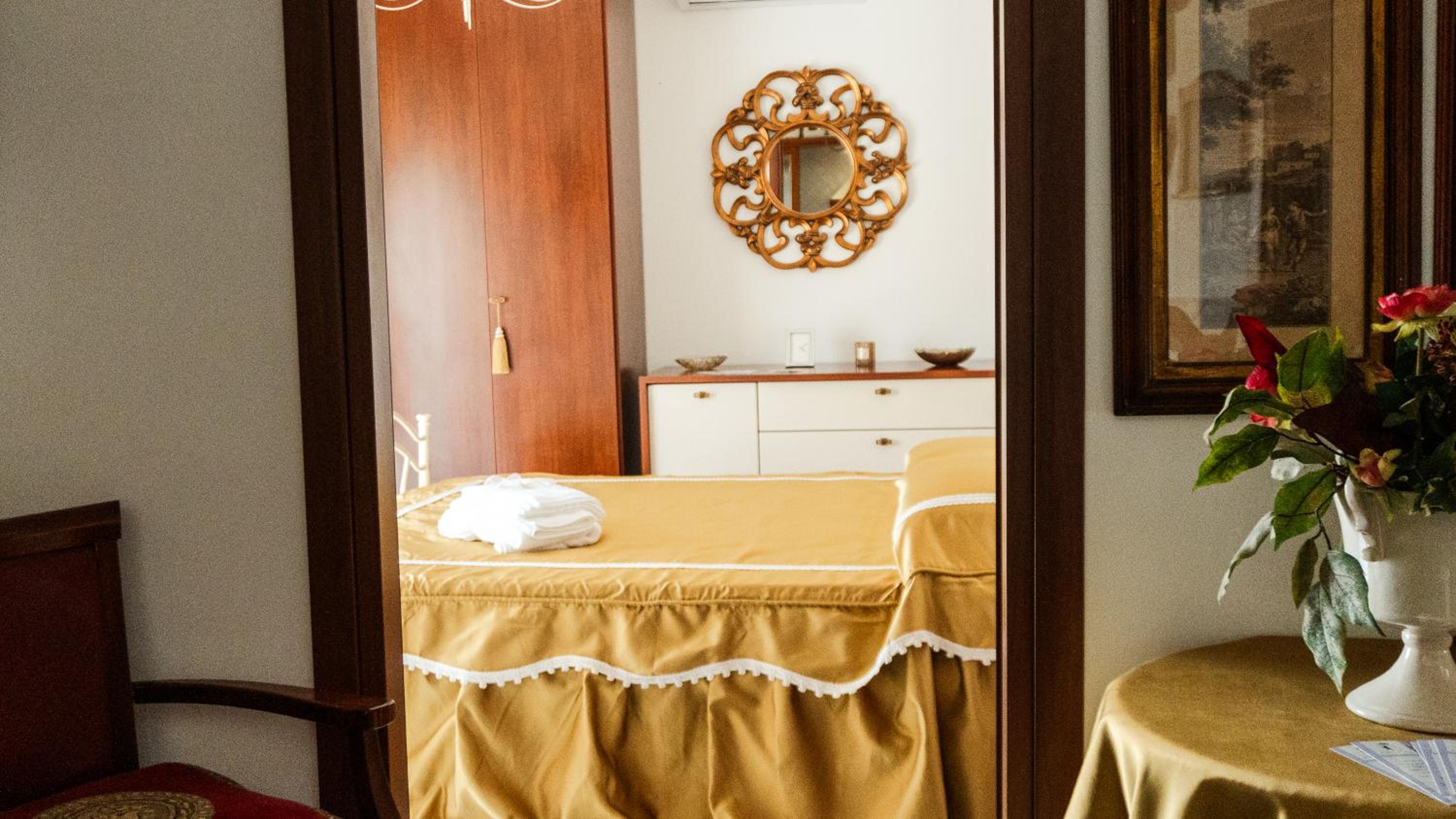 hotel room