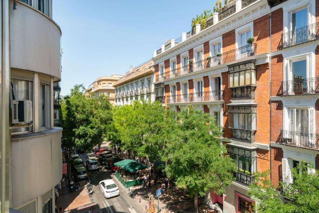 Studio located in Puerta de Alcala - 2 view 2