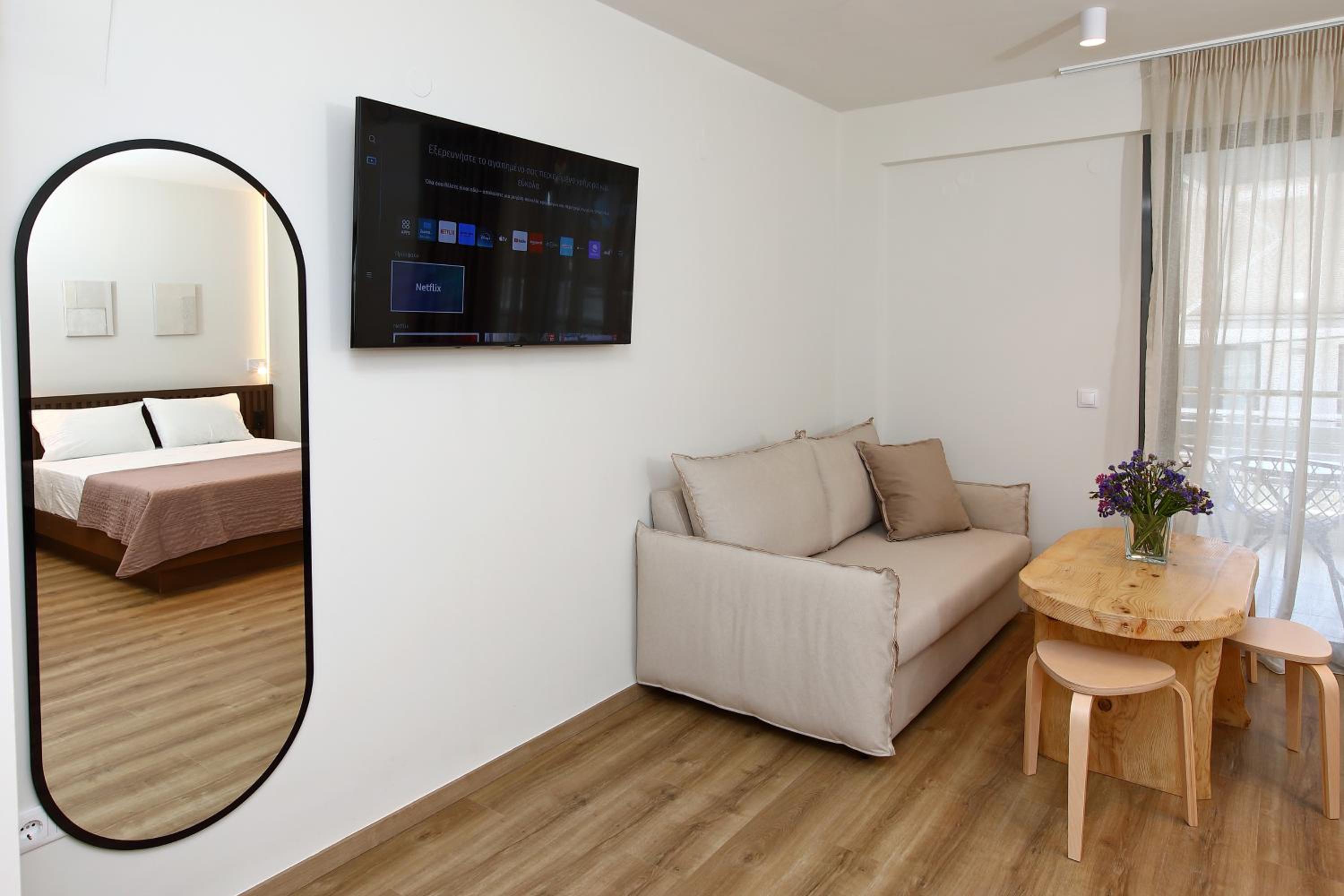 LOCAL SUITES - Nea Moudania Chalkidiki