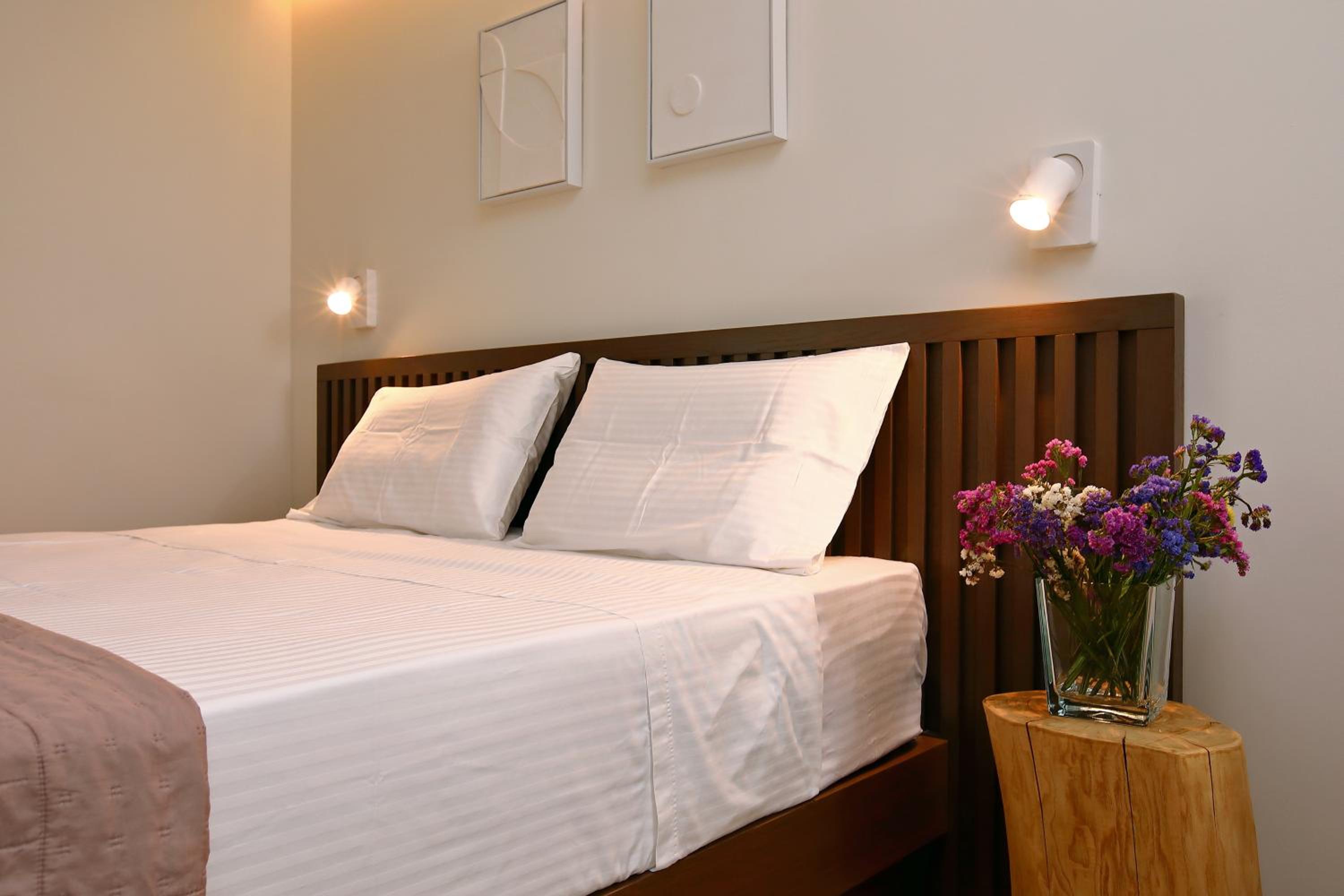 LOCAL SUITES - Nea Moudania Chalkidiki