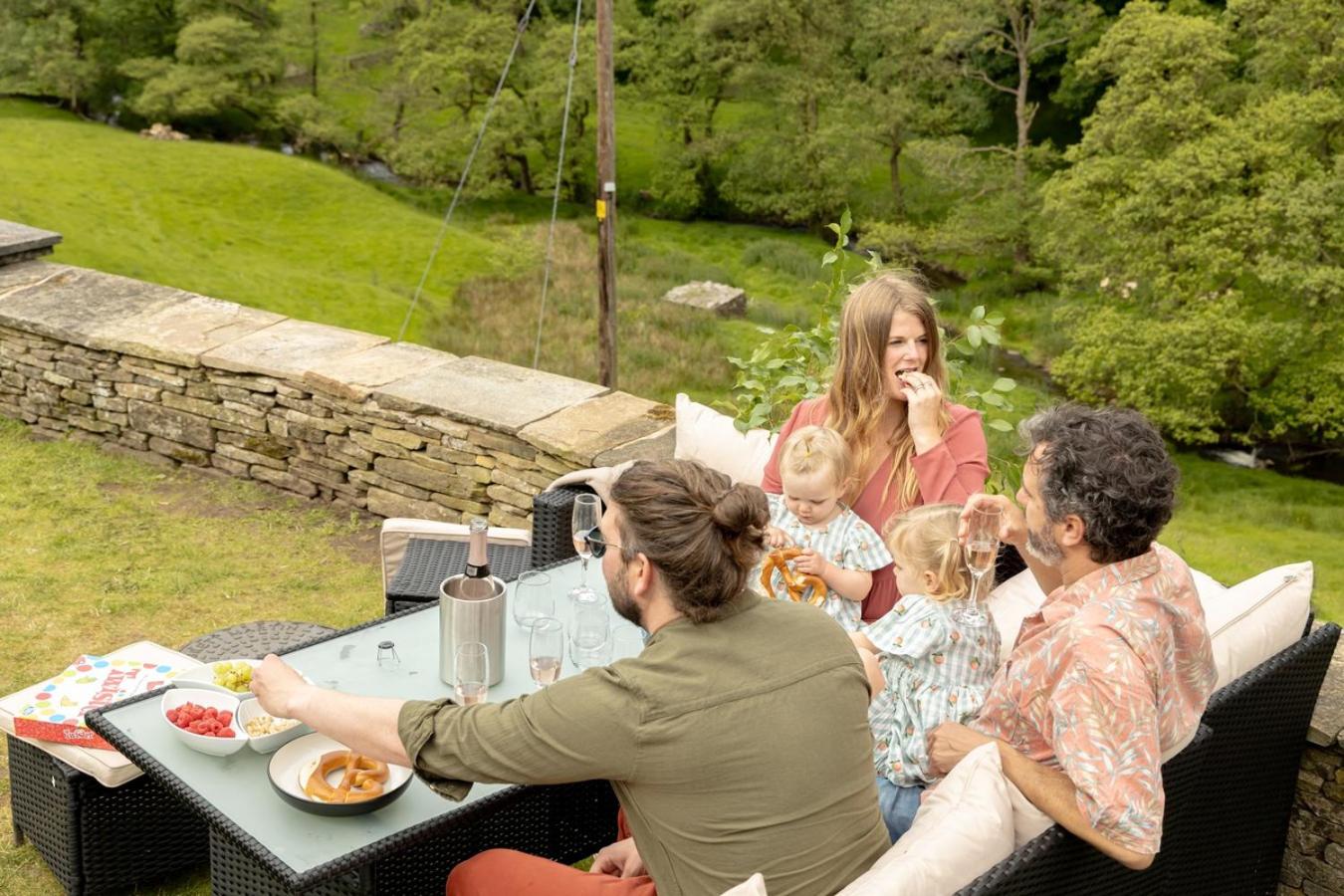 River Fishing I Hot tub I Games Room I PetFriendly view 3