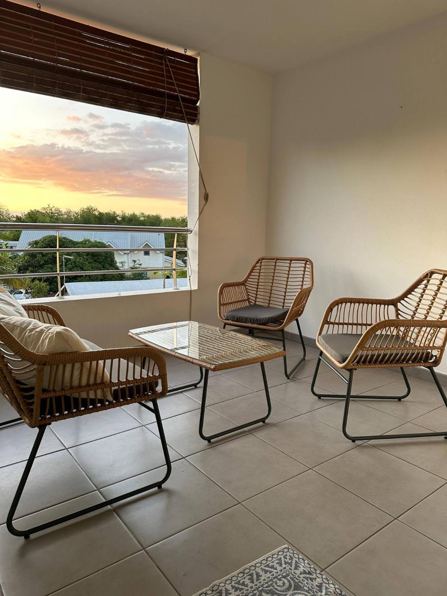 Appartement entier Proche de la plage parking view 2
