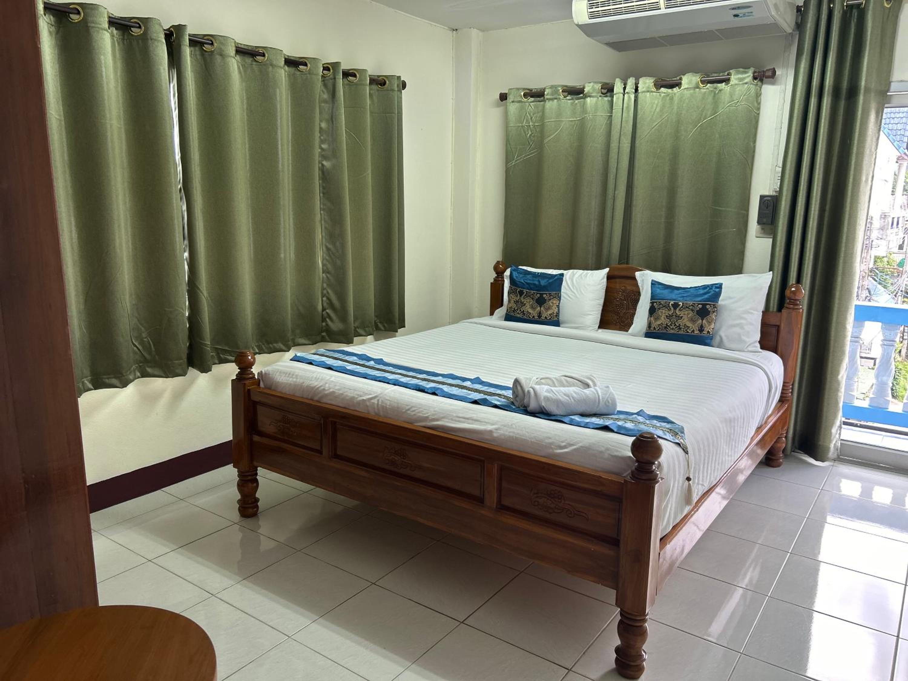 Saithong House