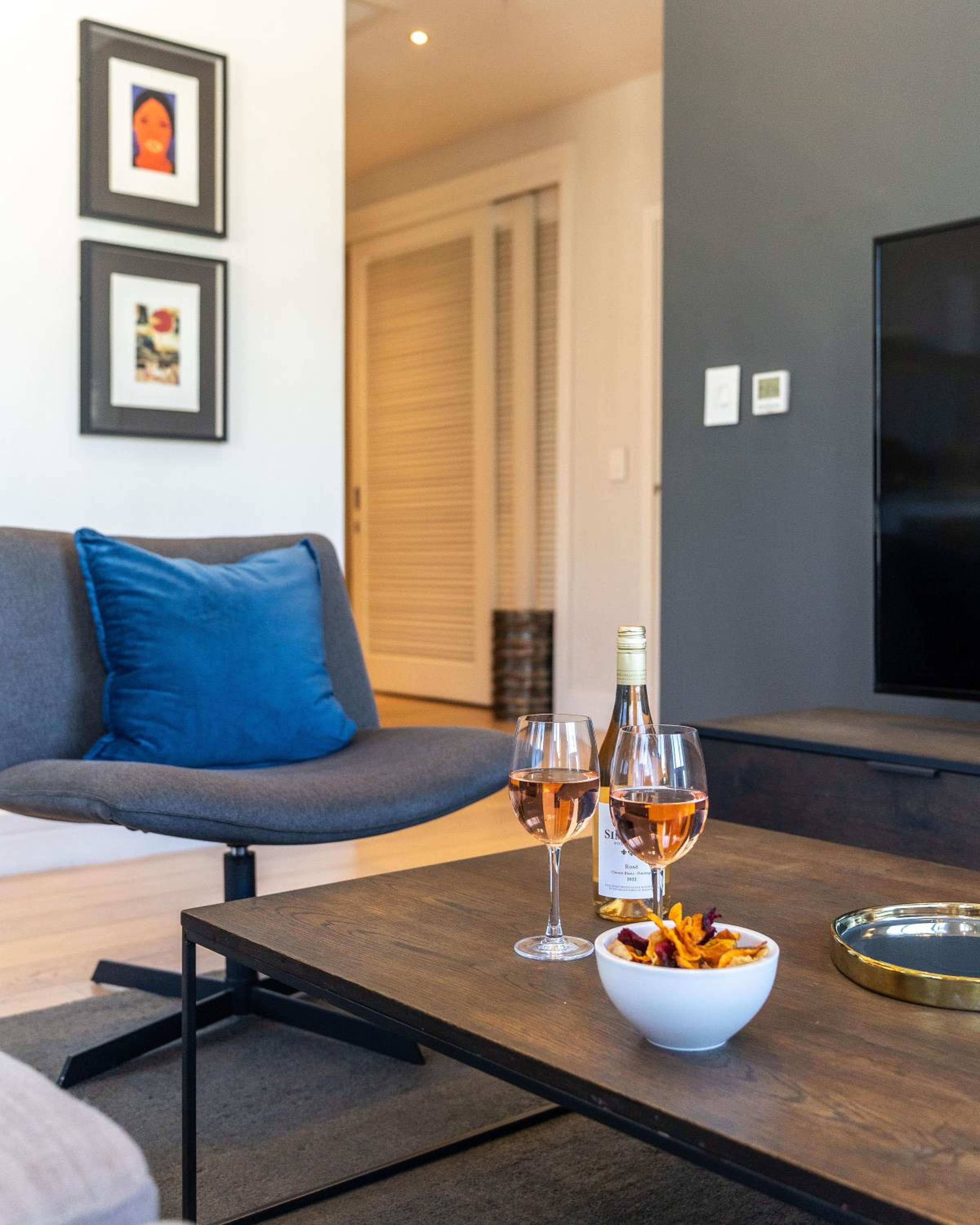 Skyline Apartment 2112 - In the heart of Cape Town view 3