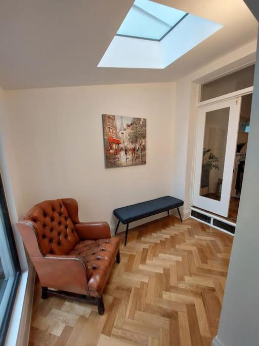 Large newly refurbished house close to harbour view 5