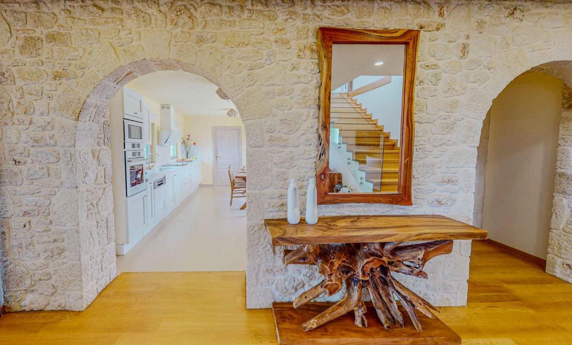 helidoni luxury villa