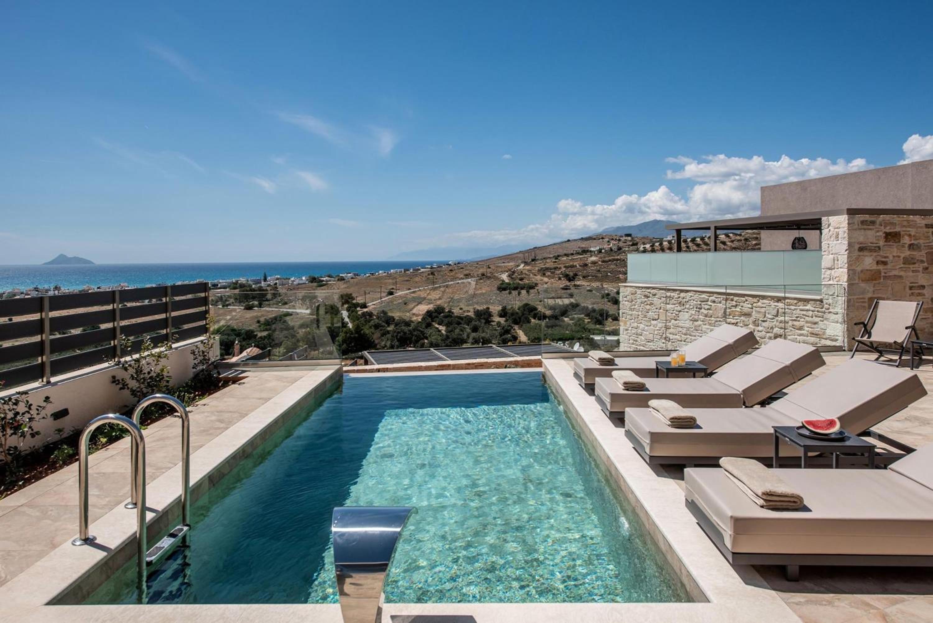 Villas Paradise in Kalamaki by South Cretan Villas