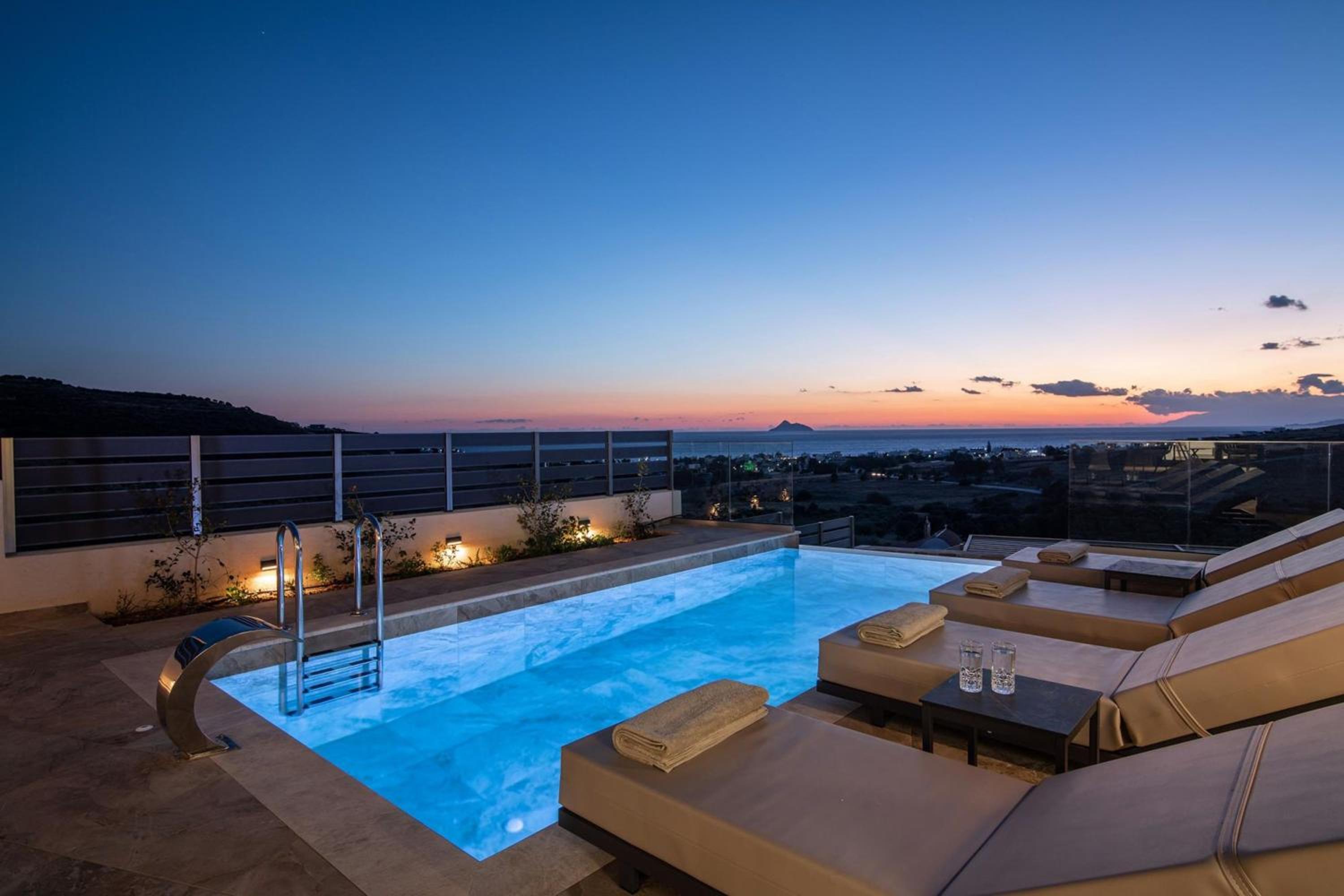 Villas Paradise in Kalamaki by South Cretan Villas