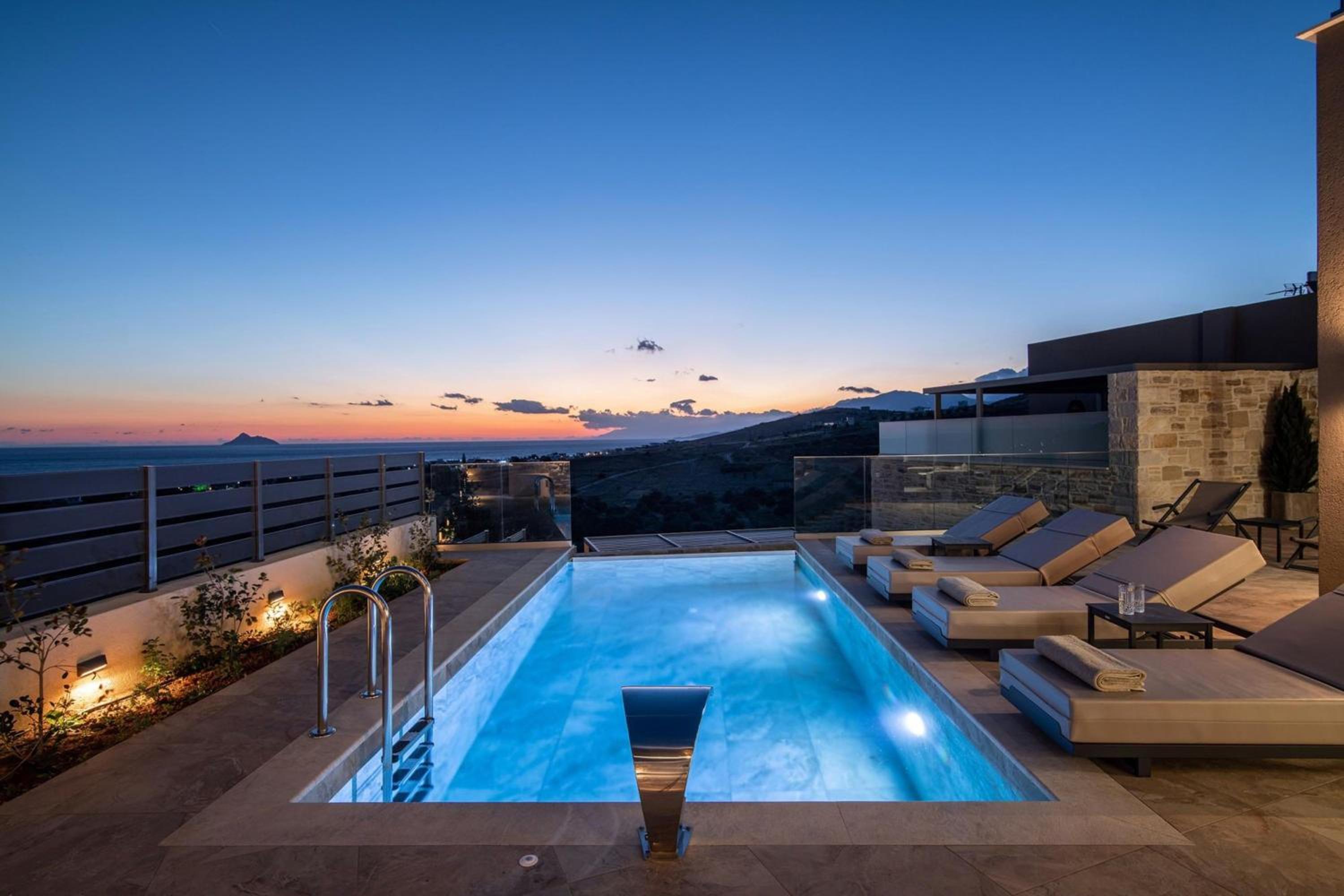 Villas Paradise in Kalamaki by South Cretan Villas