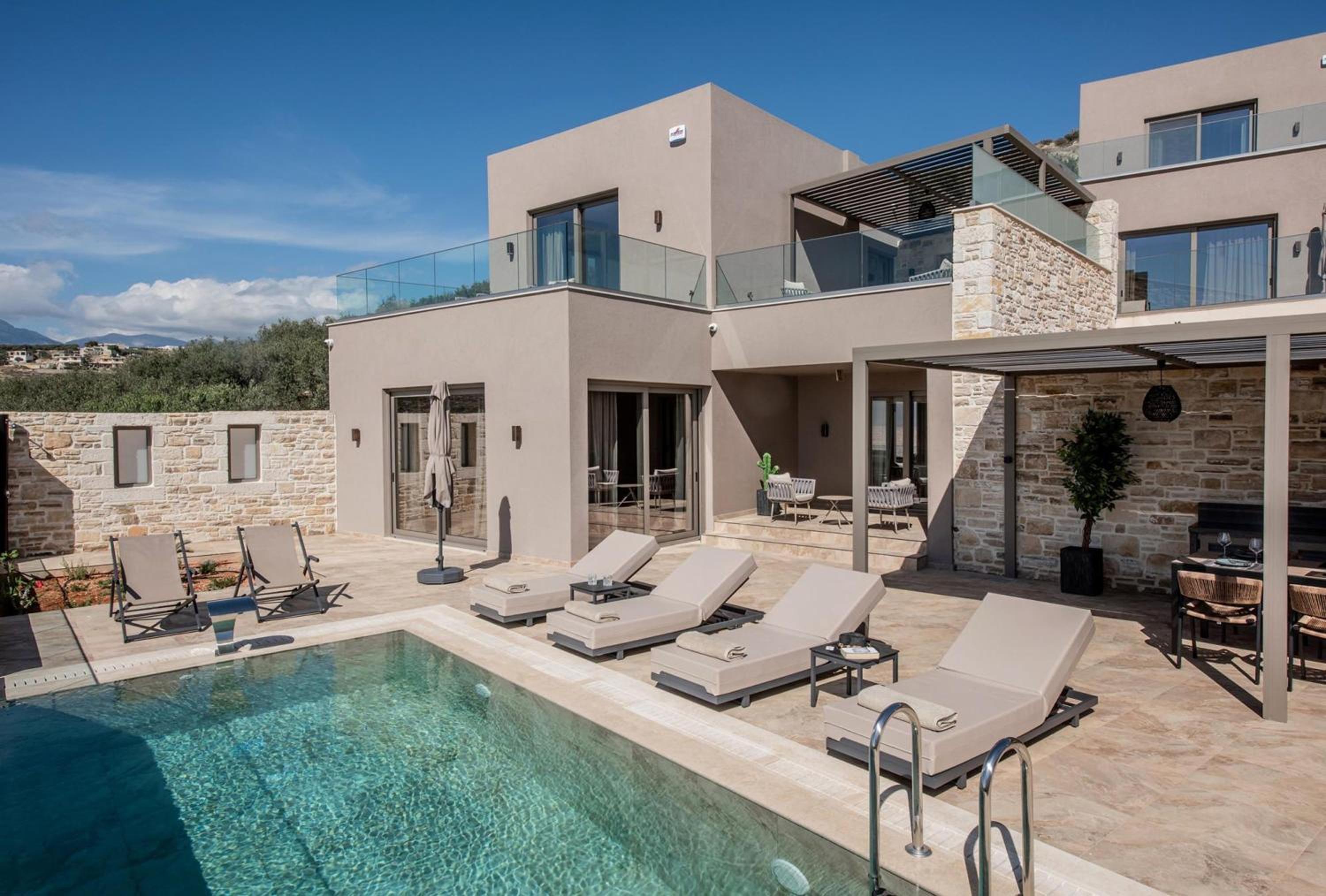 Villas Paradise in Kalamaki by South Cretan Villas