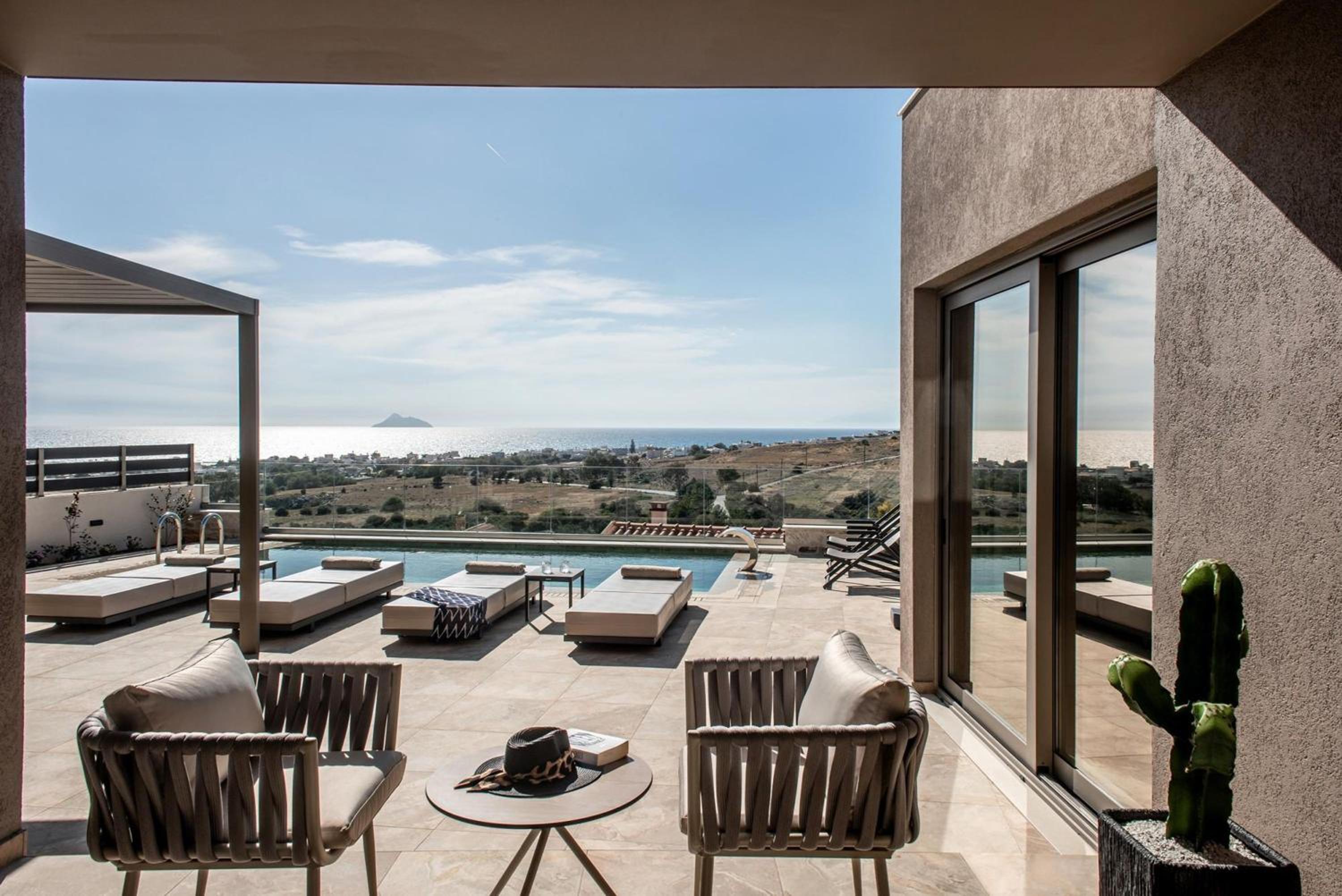 Villas Paradise in Kalamaki by South Cretan Villas