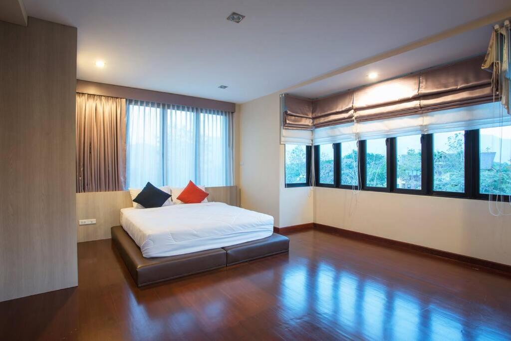 Naralin Khao Yai Mountain View Pool Villa