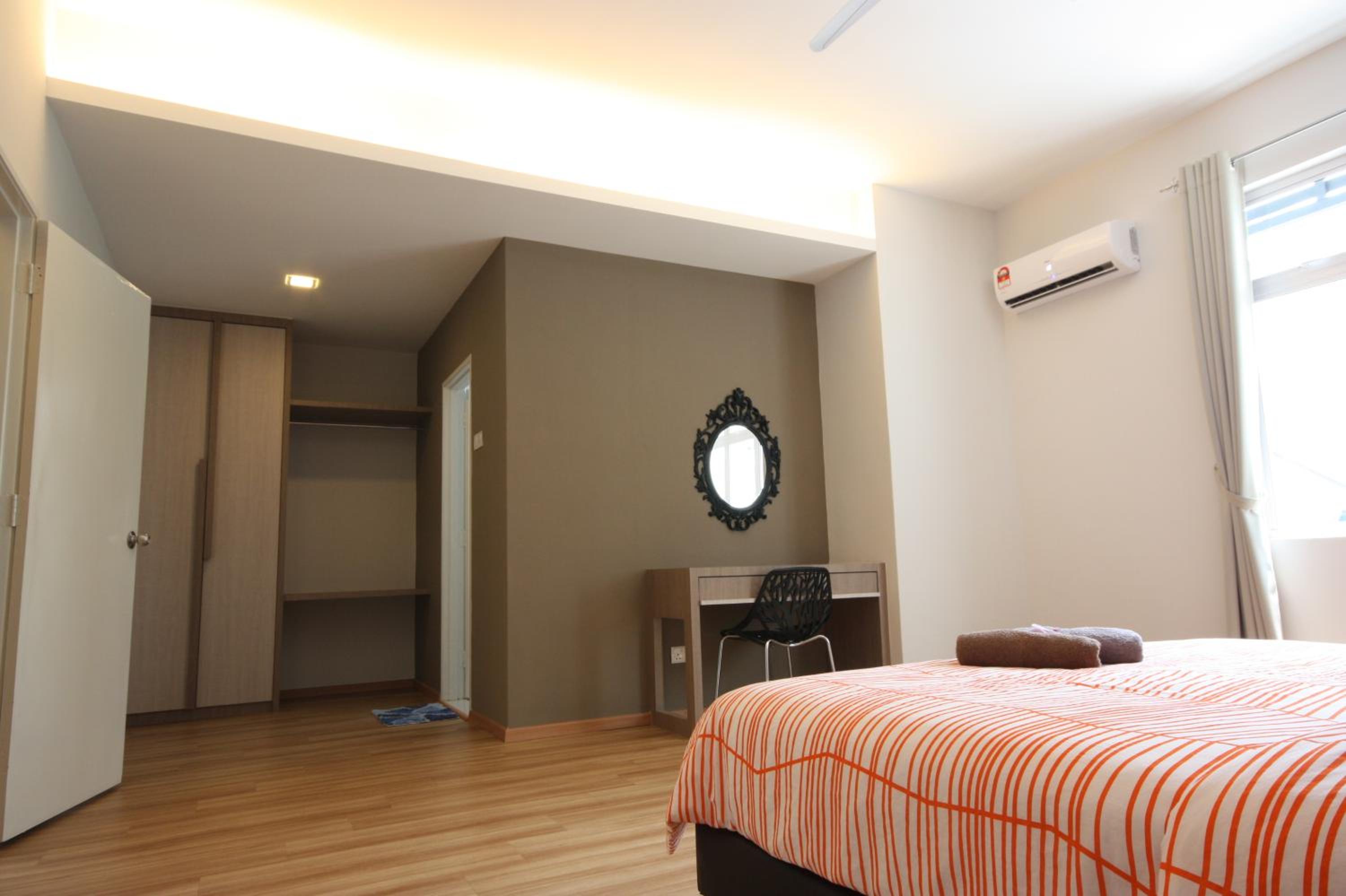 Shamrock Beach Villas 9 Seaview