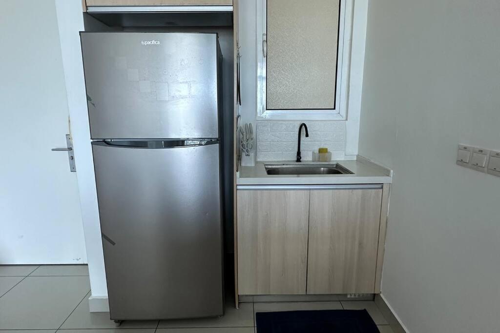 Southbay Seaview Condo A10 10minQueensbay 10minSpice photo 8