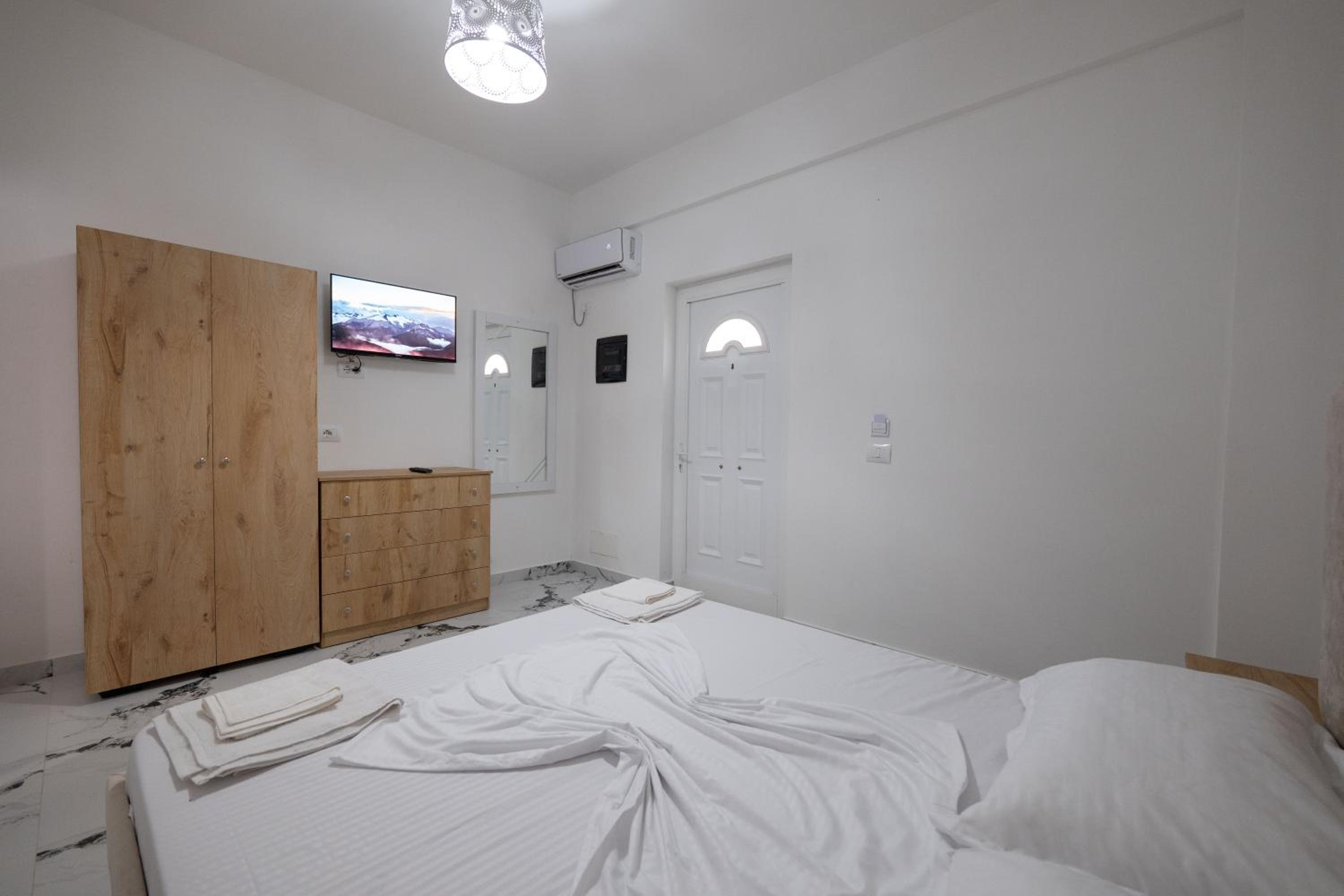Twins Apartments