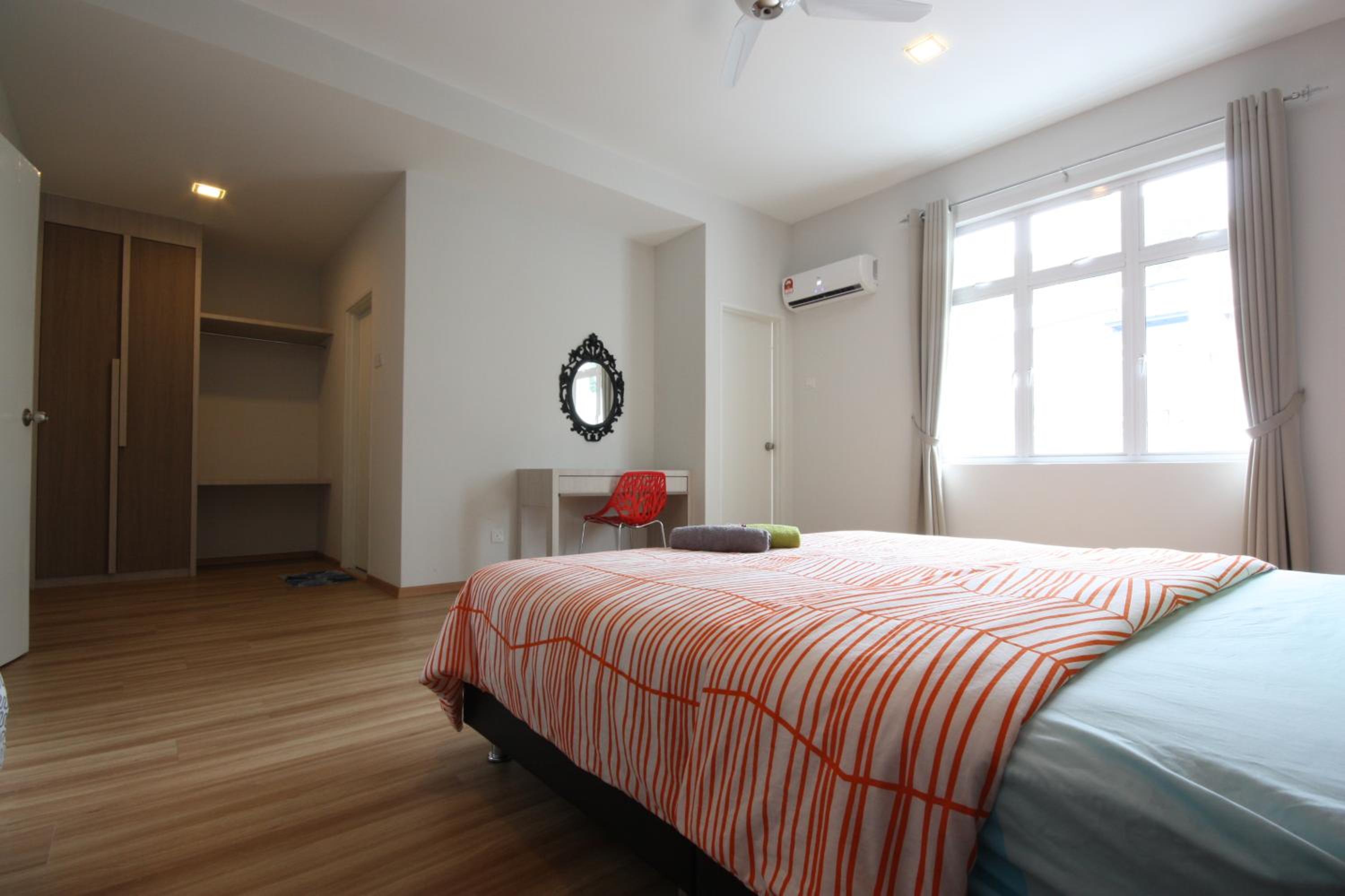 Shamrock Beach Villas 9 Seaview
