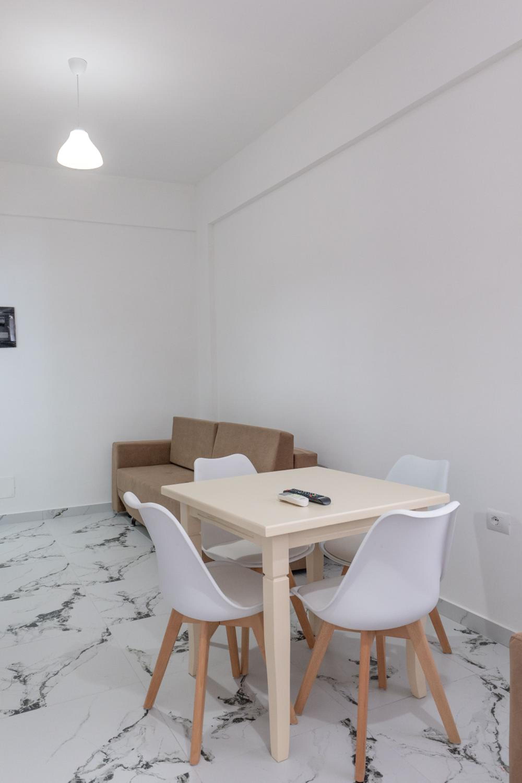 Twins Apartments
