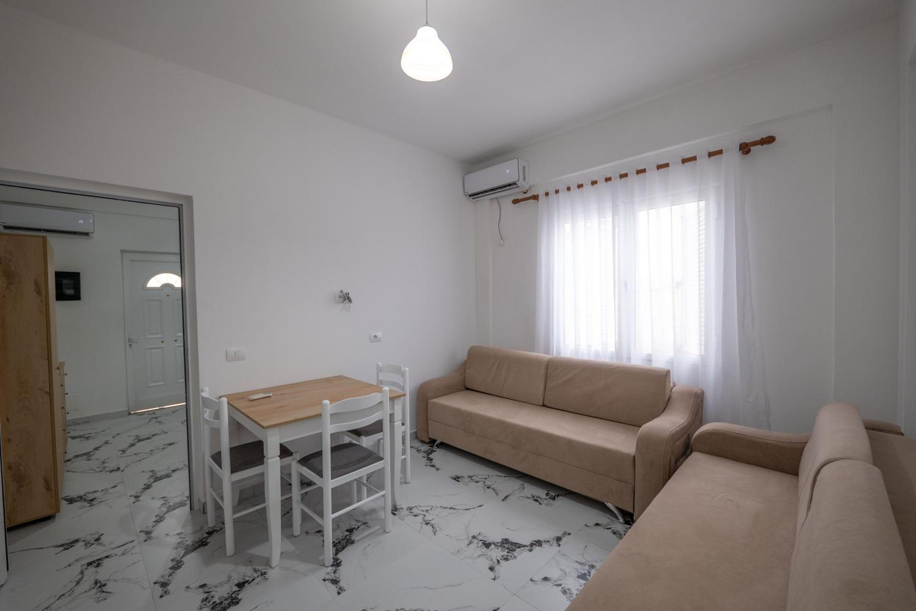 Twins Apartments