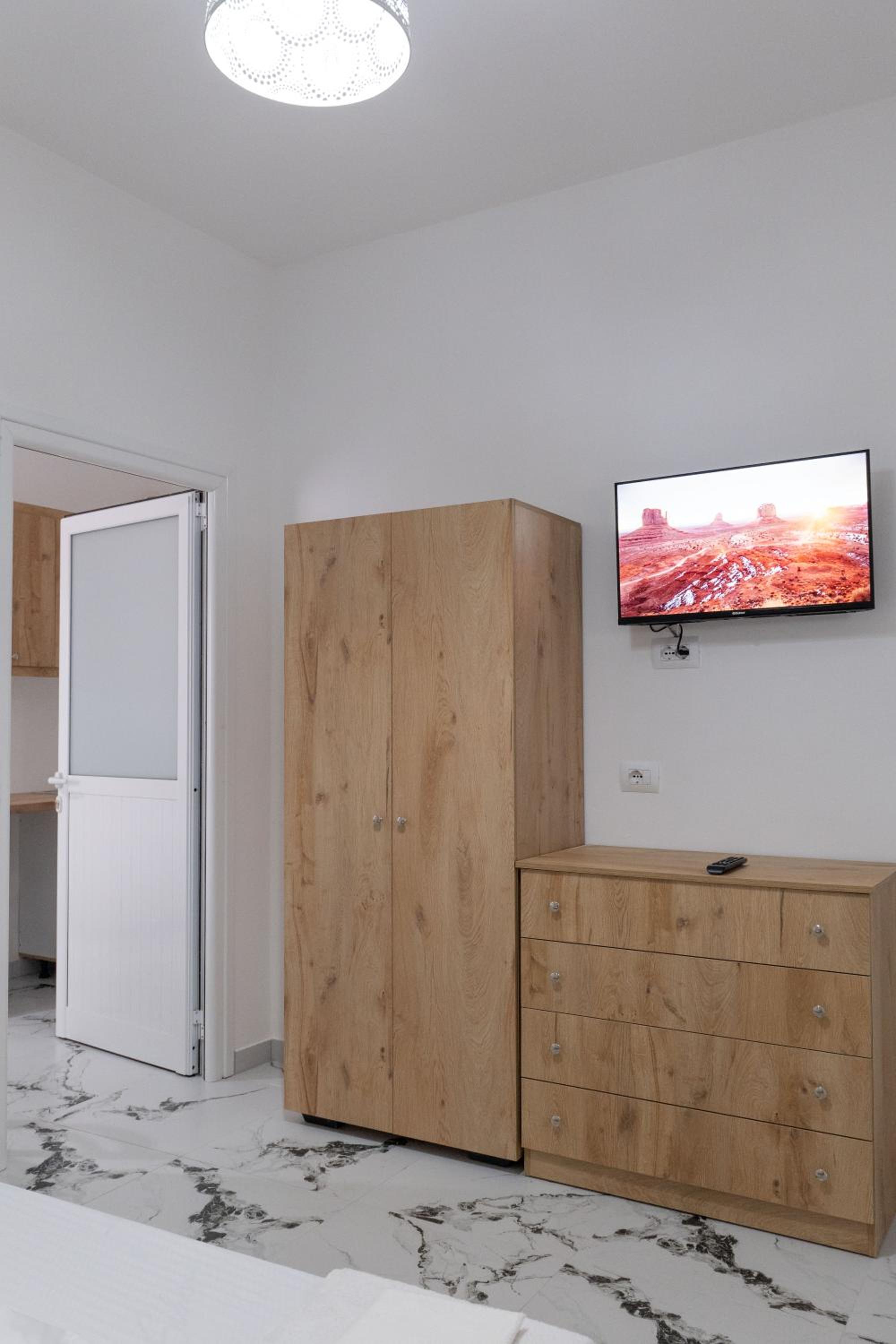 Twins Apartments