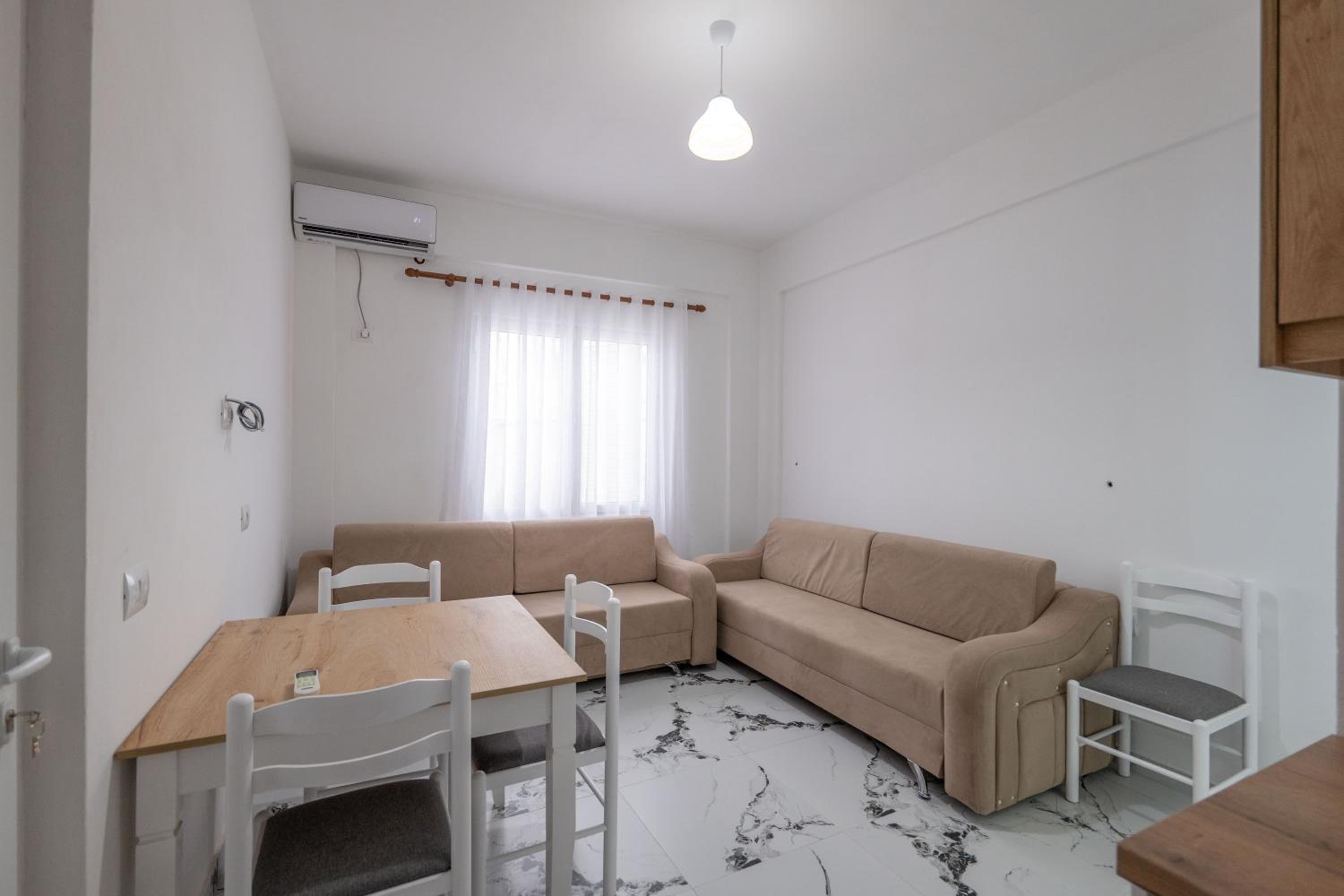 Twins Apartments