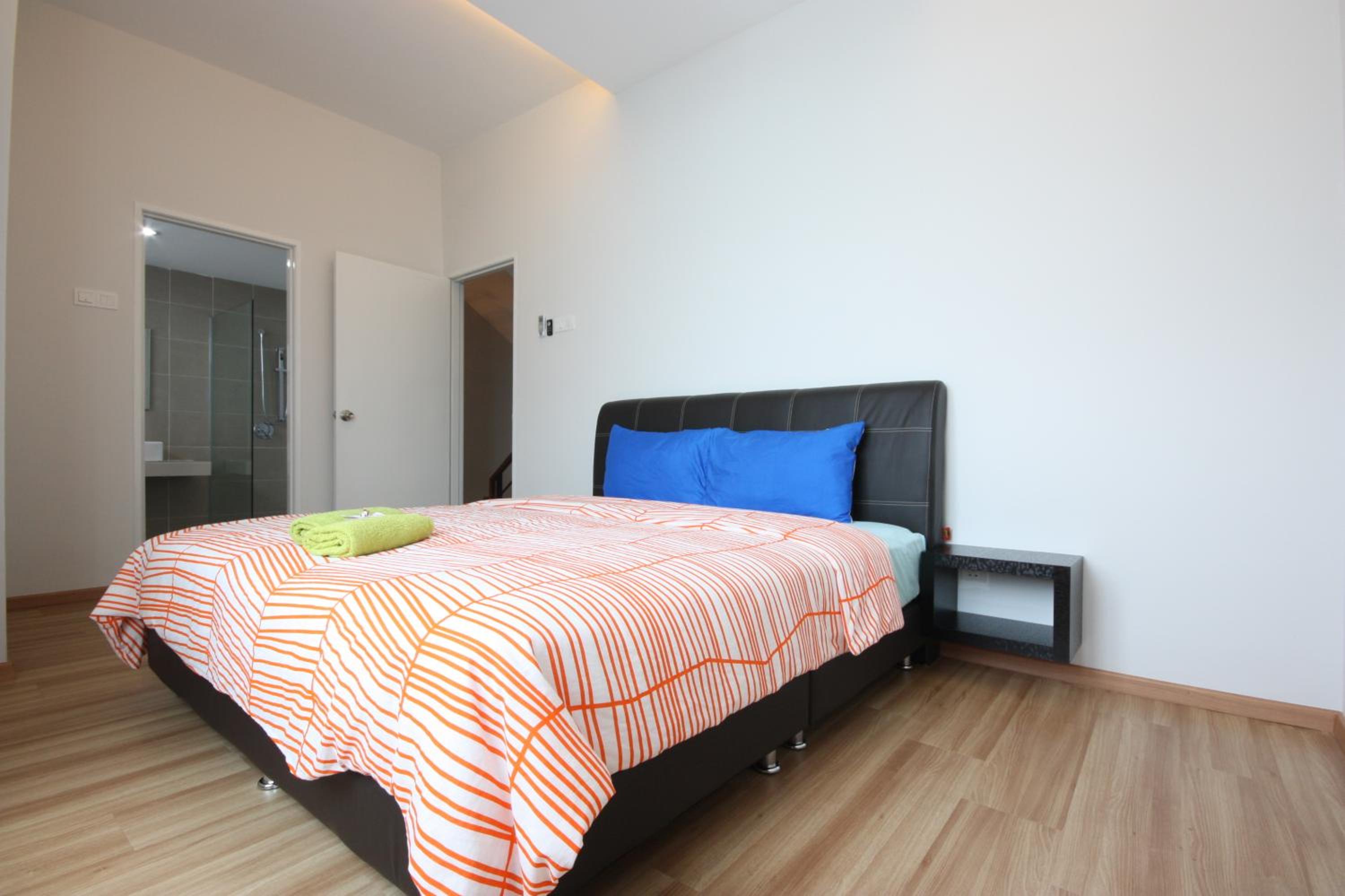 Shamrock Beach Villas 9 Seaview