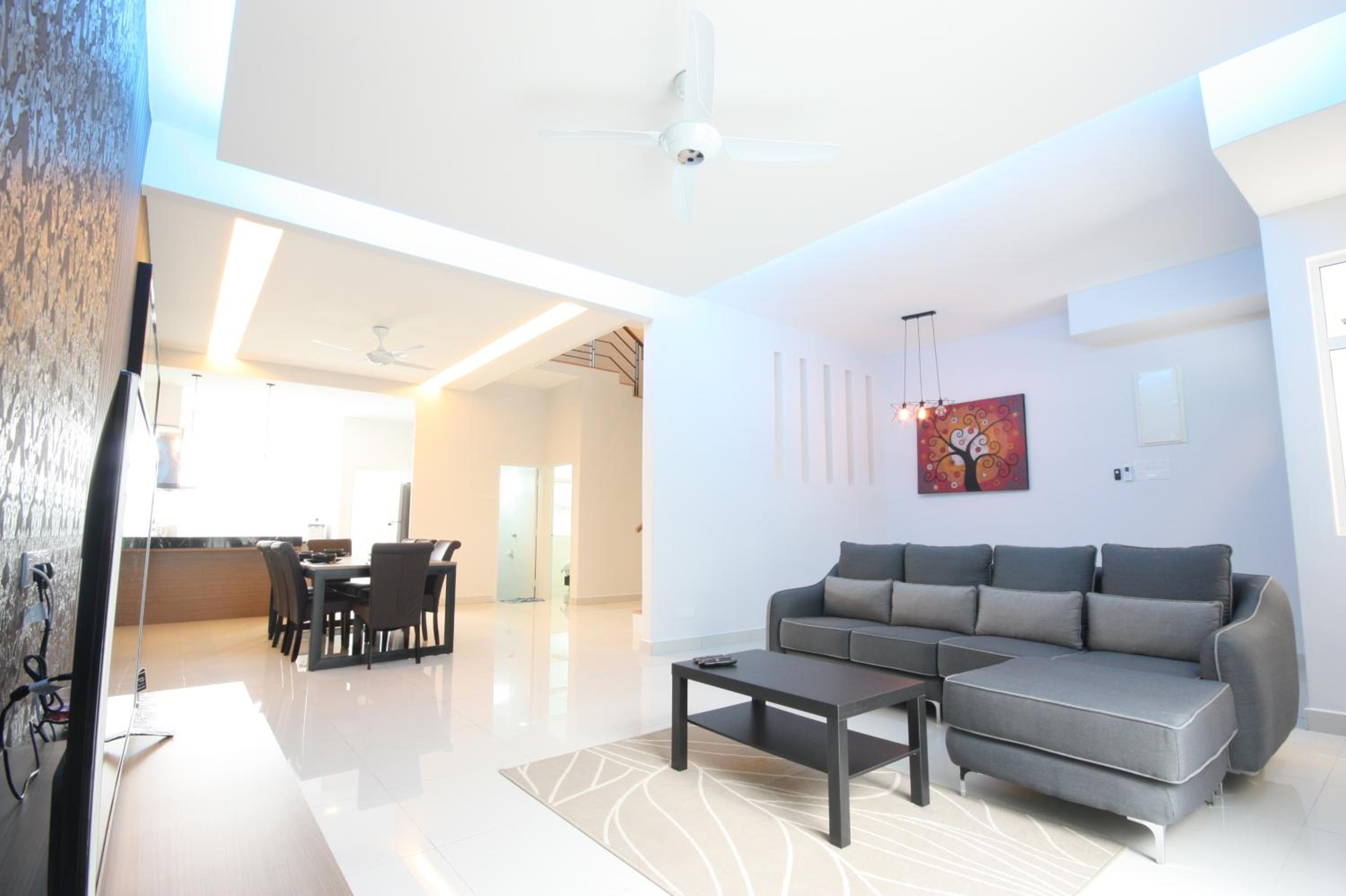 Shamrock Beach Villas 9 Seaview