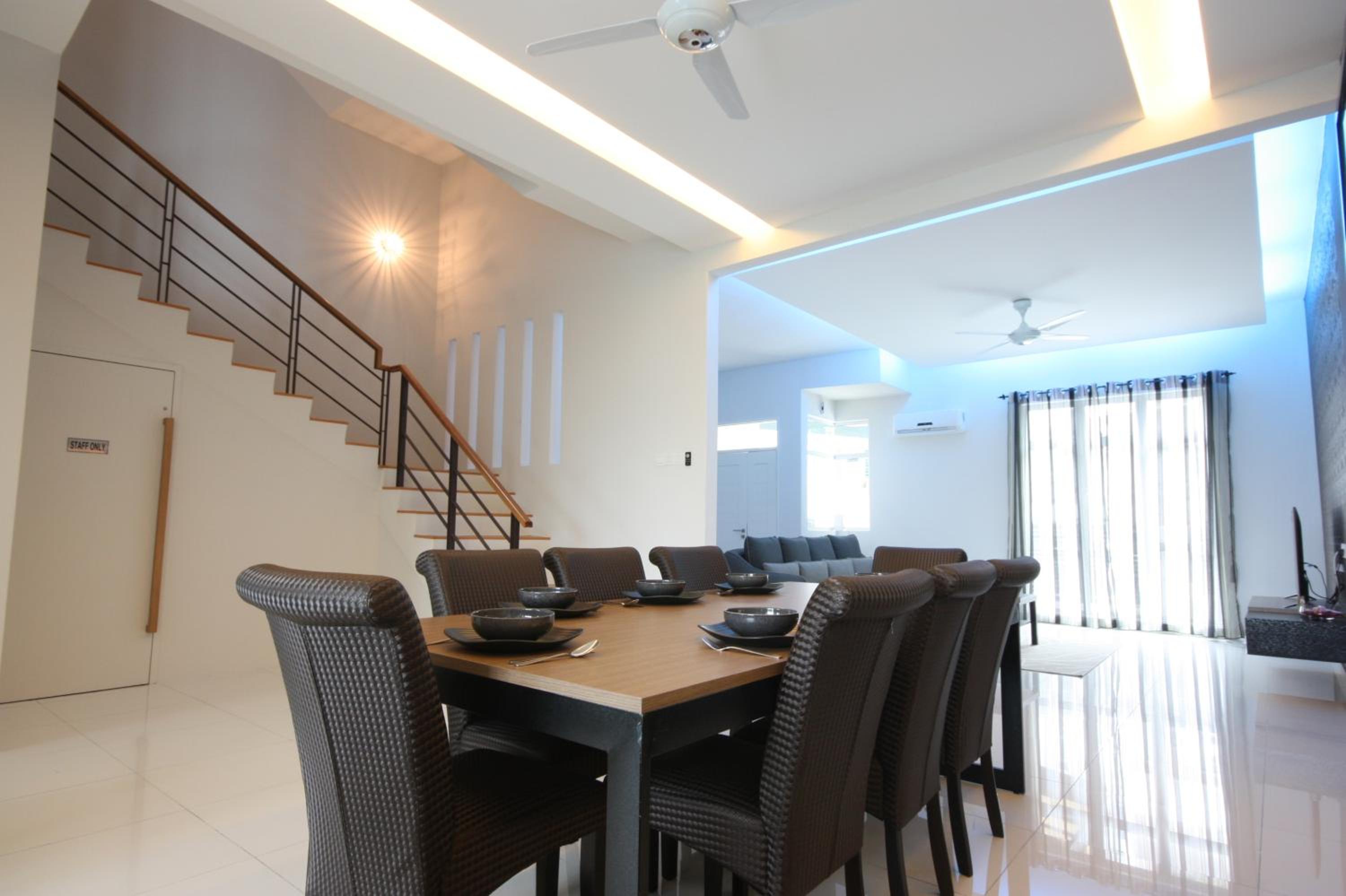 Shamrock Beach Villas 9 Seaview
